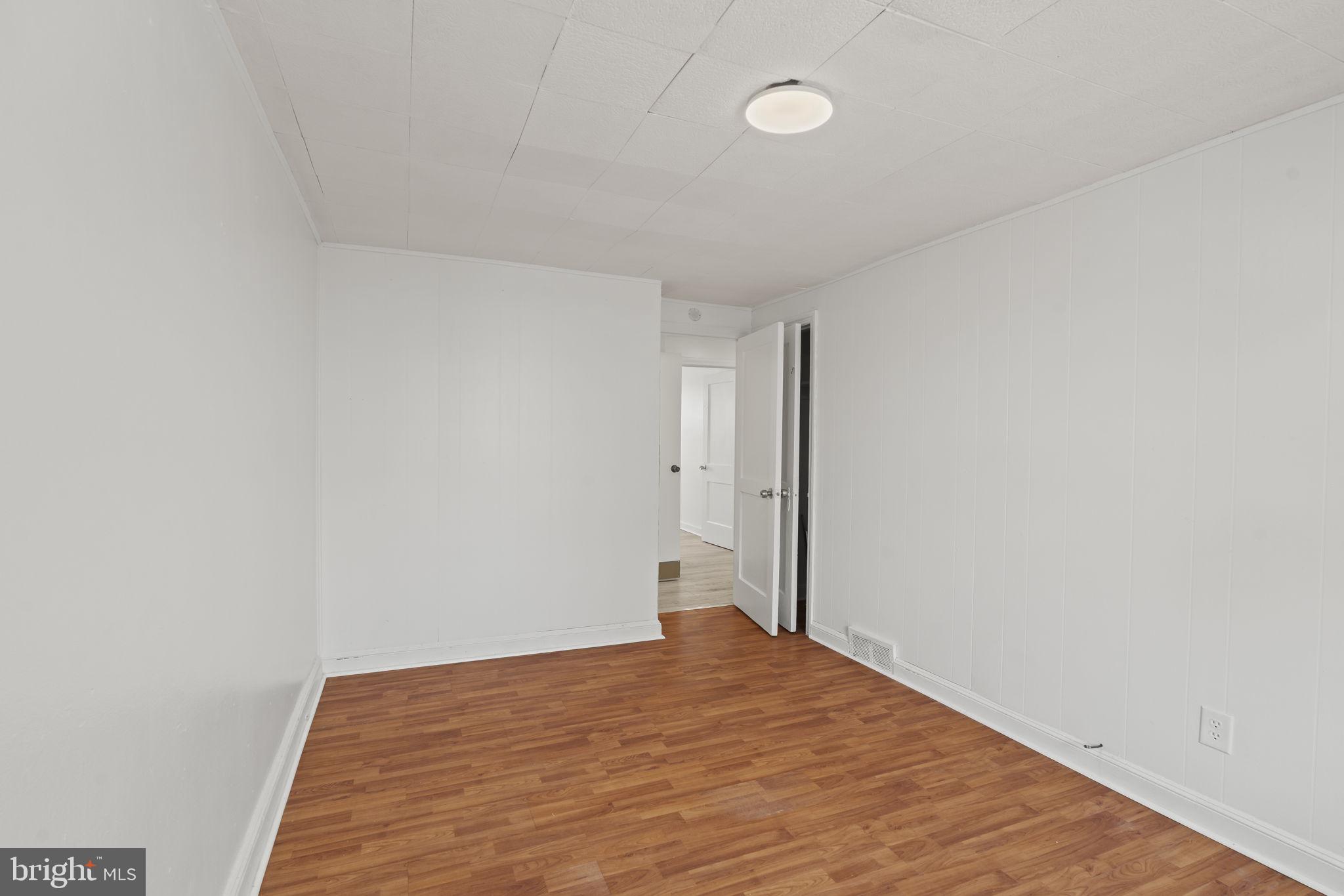 EDGEMONT PARK - Residential