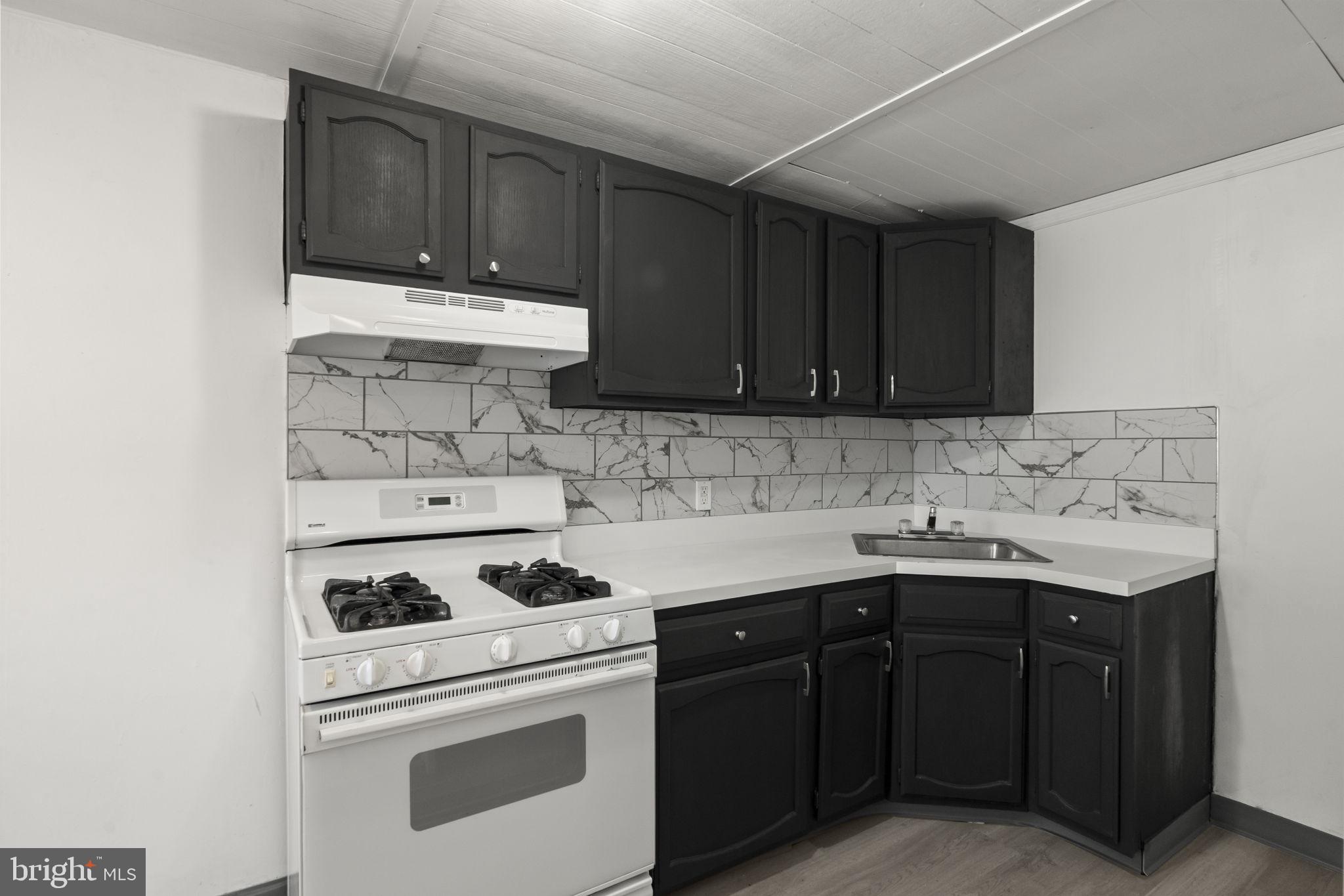 EDGEMONT PARK - Residential