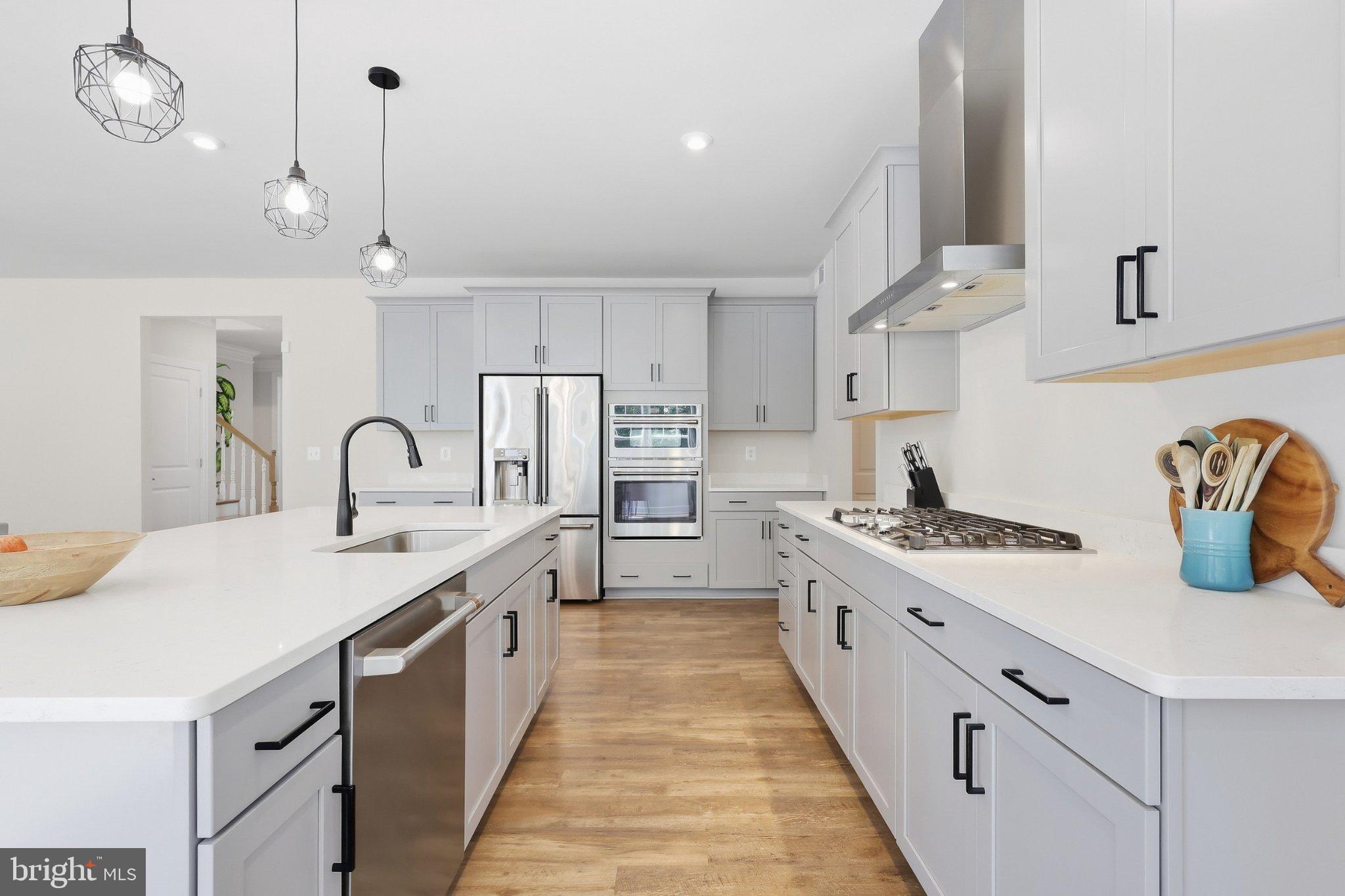 125 HIBISCUS DRIVE