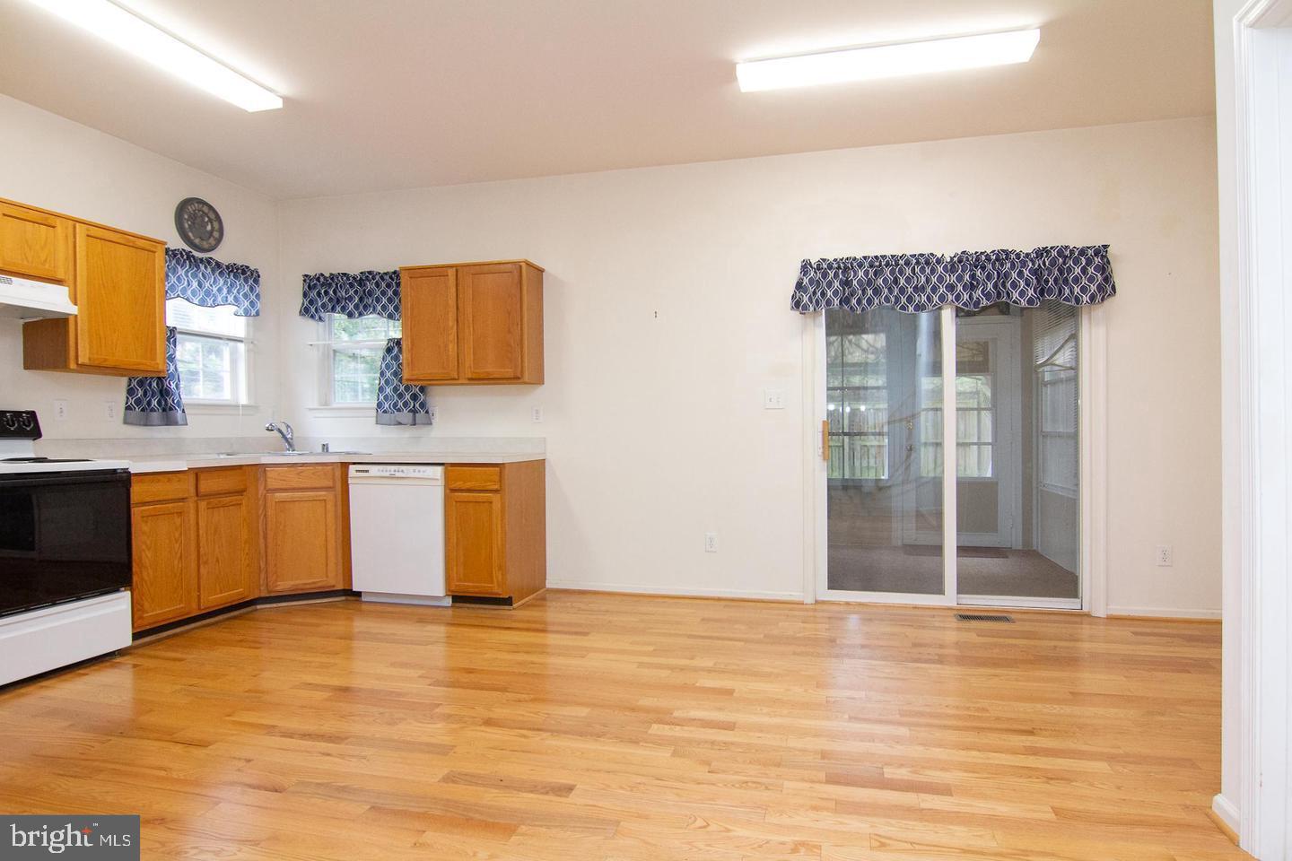 WINDSOR VIEW ESTATES - Residential