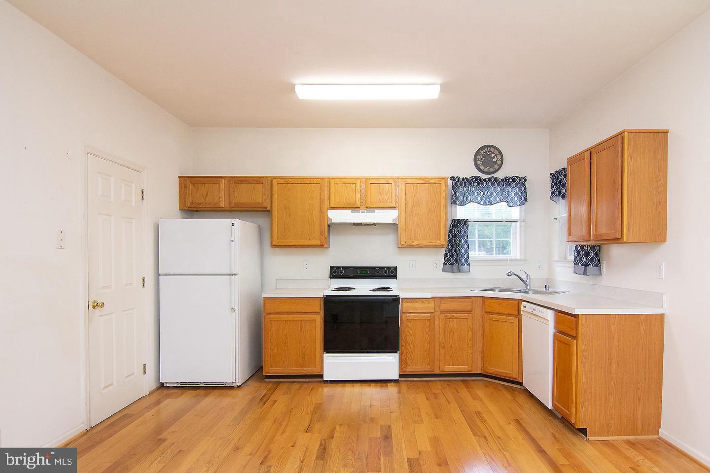 WINDSOR VIEW ESTATES - Residential