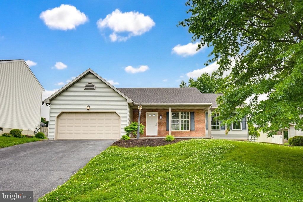 Photo of 3950 Laurel Run, COLUMBIA, PA 17512 (MLS # PALA2088870)