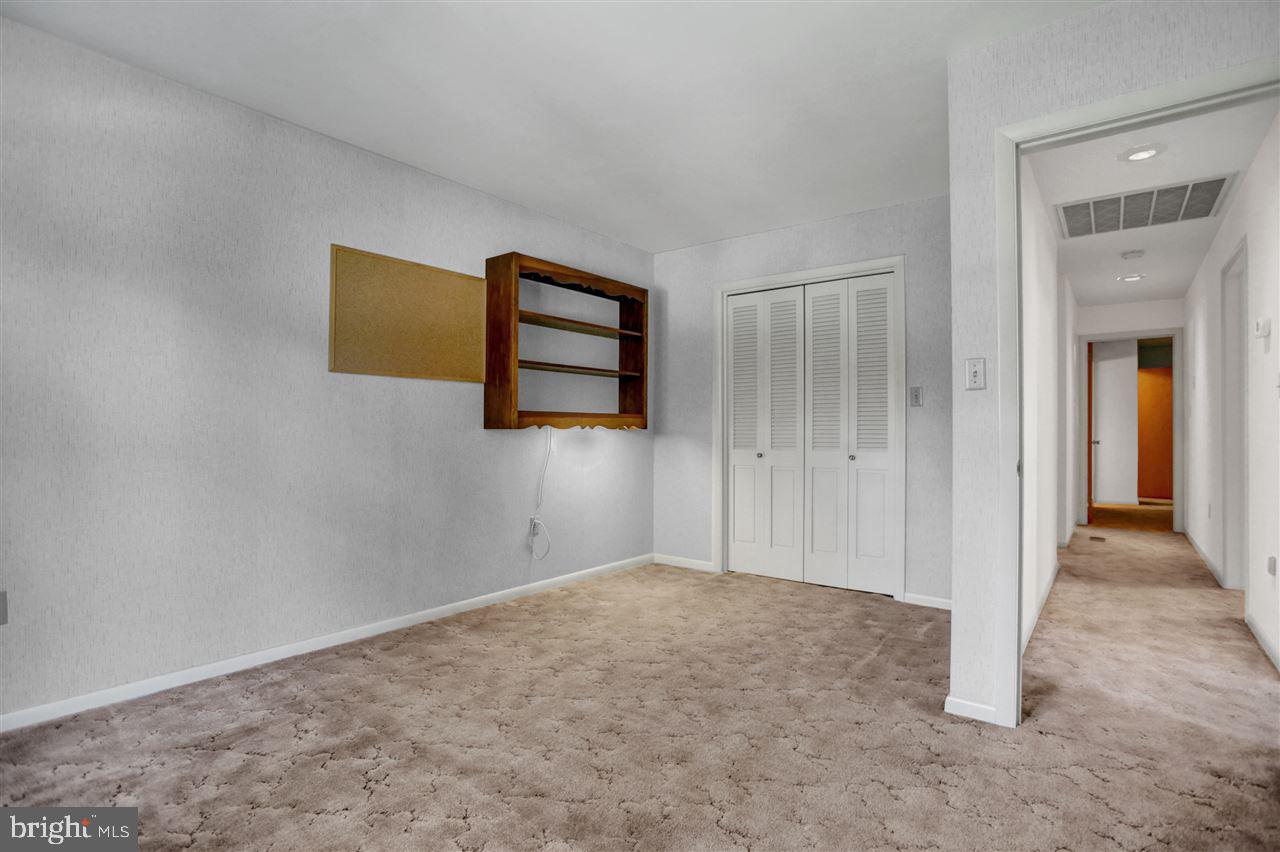 REIS ACRES ESTATES - Residential