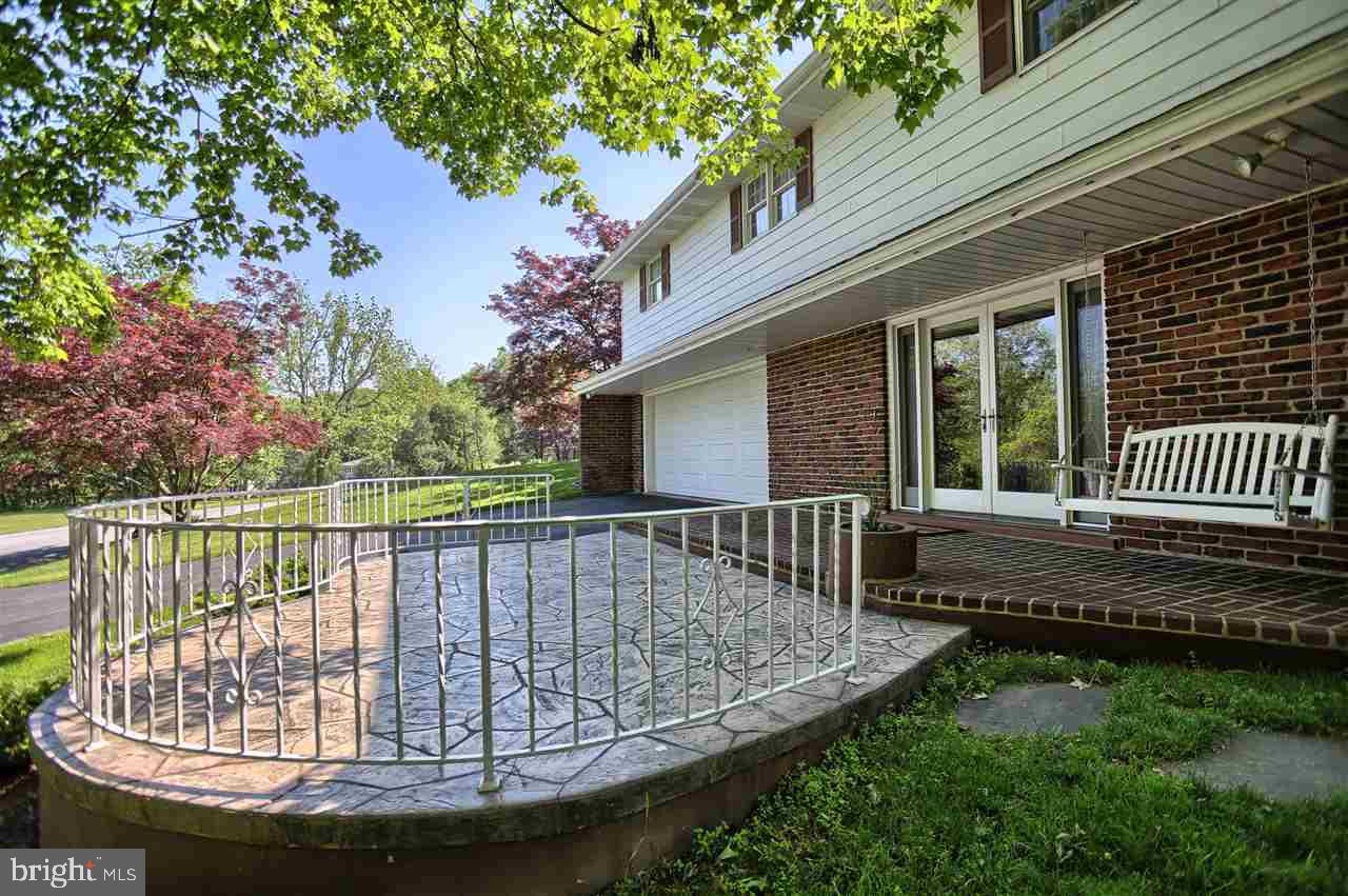 REIS ACRES ESTATES - Residential