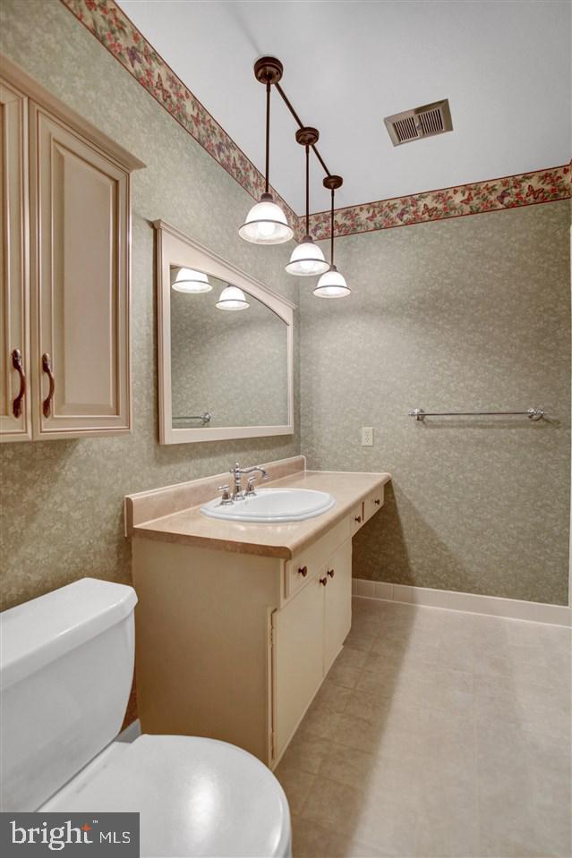 REIS ACRES ESTATES - Residential