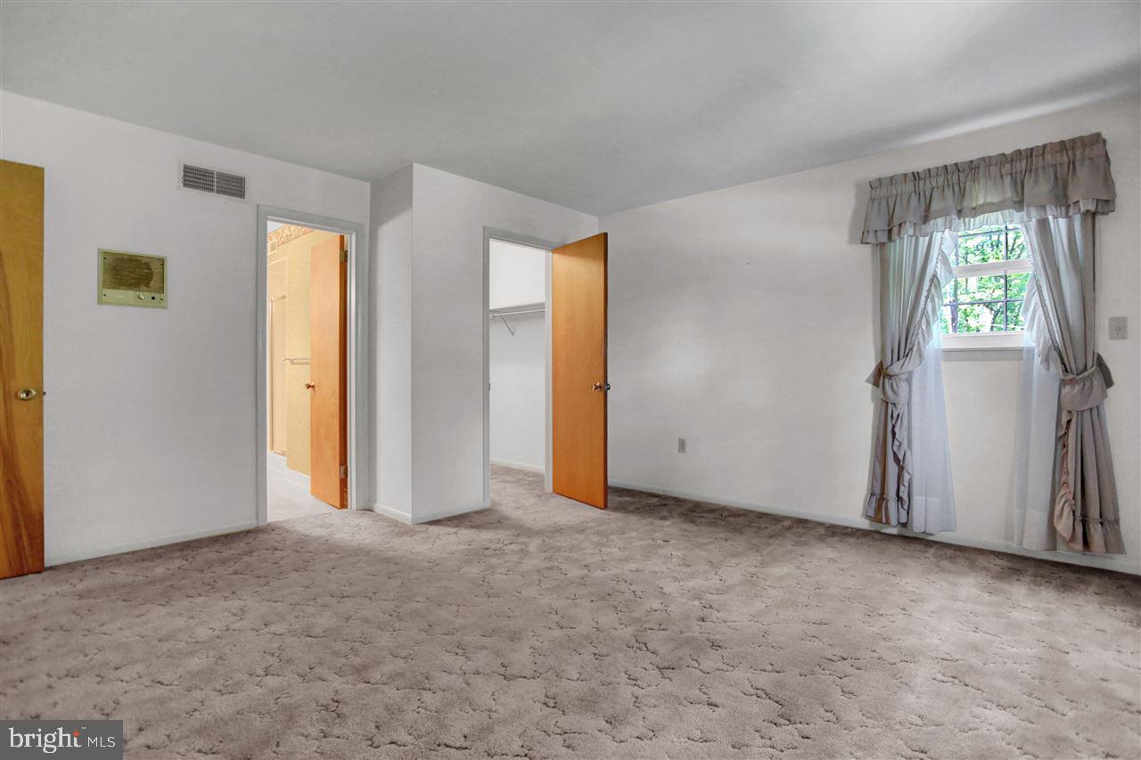 REIS ACRES ESTATES - Residential
