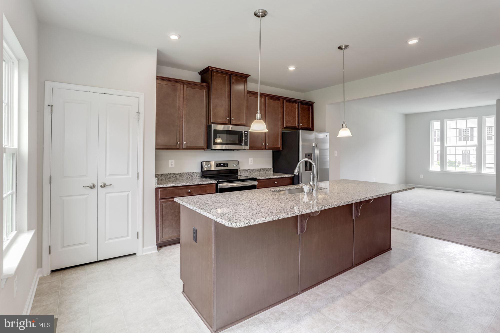 POTOMAC STATION - Residential