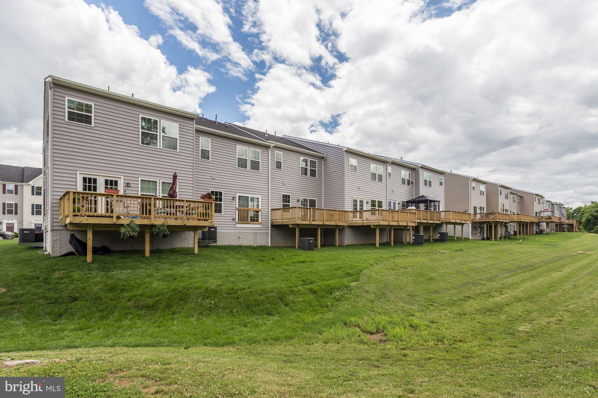 POTOMAC STATION - Residential