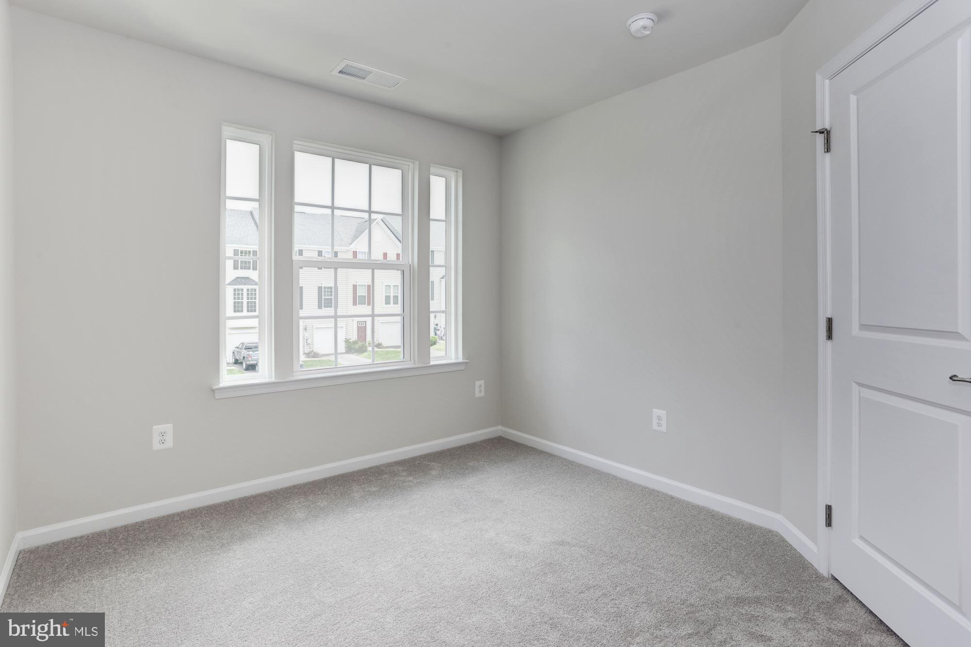 POTOMAC STATION - Residential