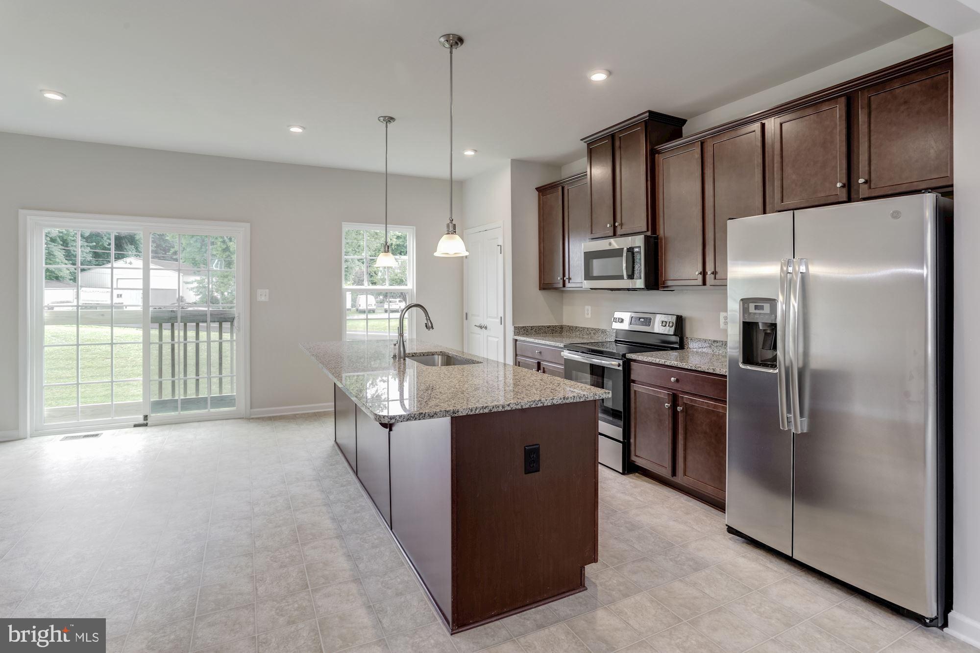 POTOMAC STATION - Residential