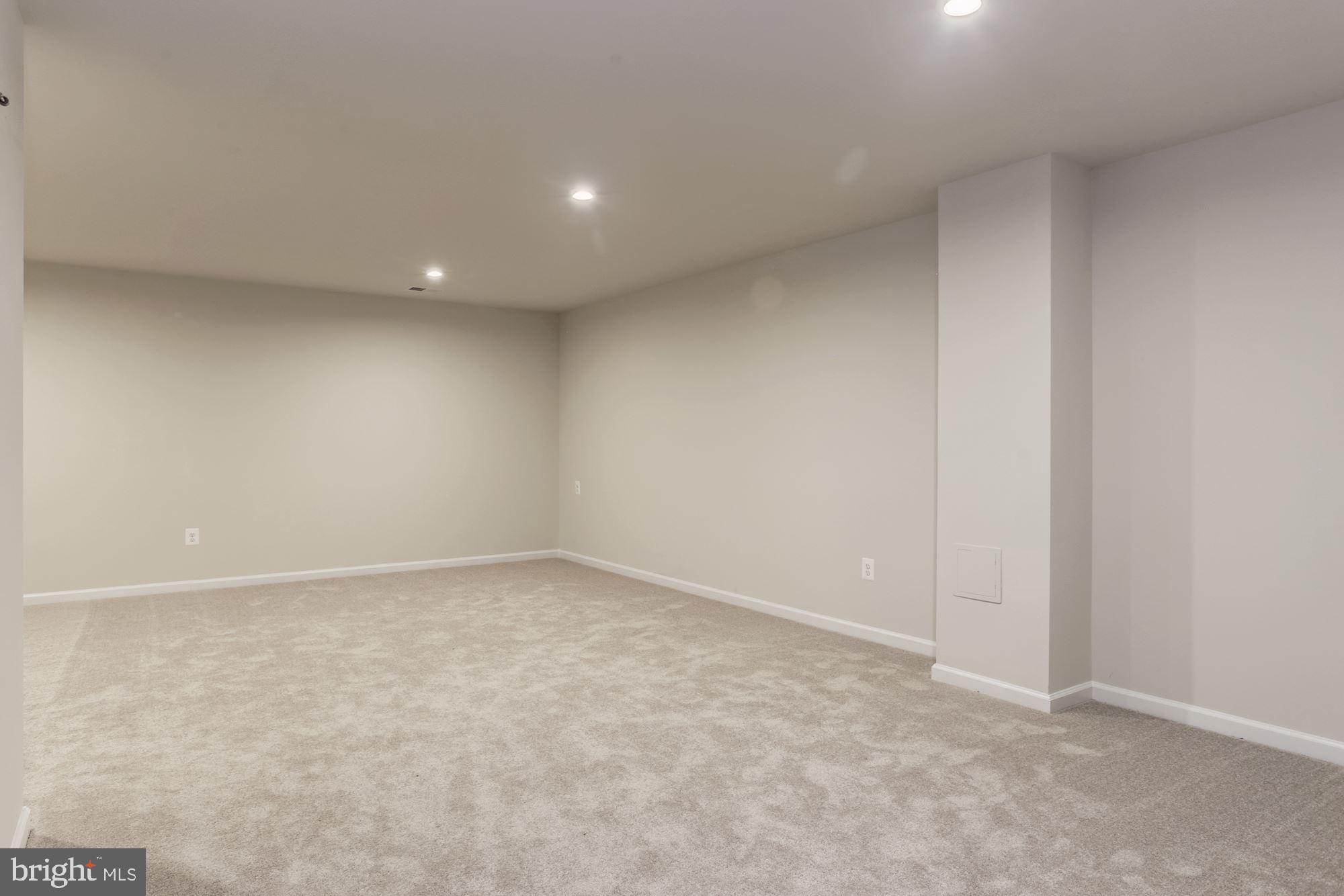 POTOMAC STATION - Residential