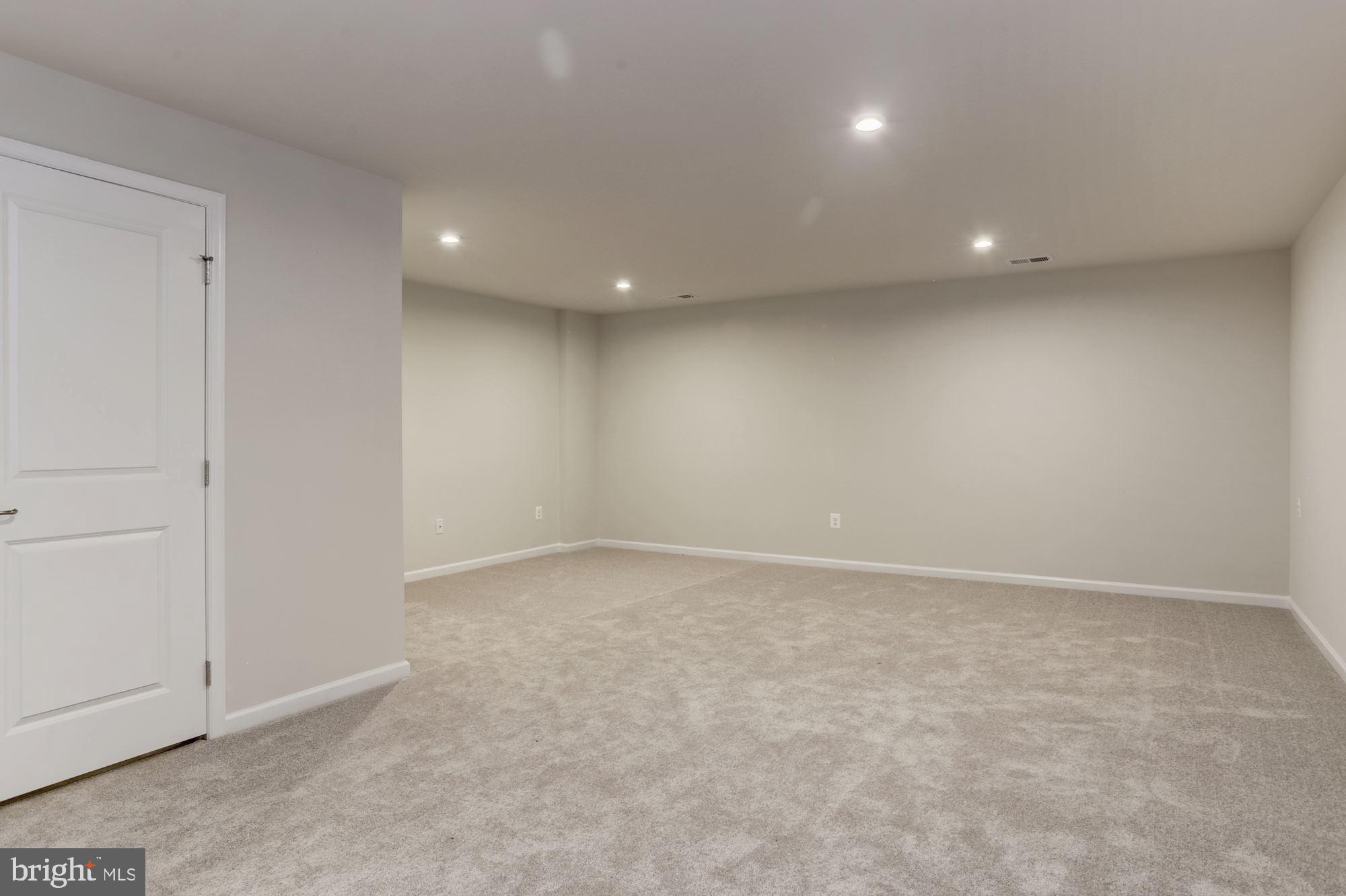 POTOMAC STATION - Residential