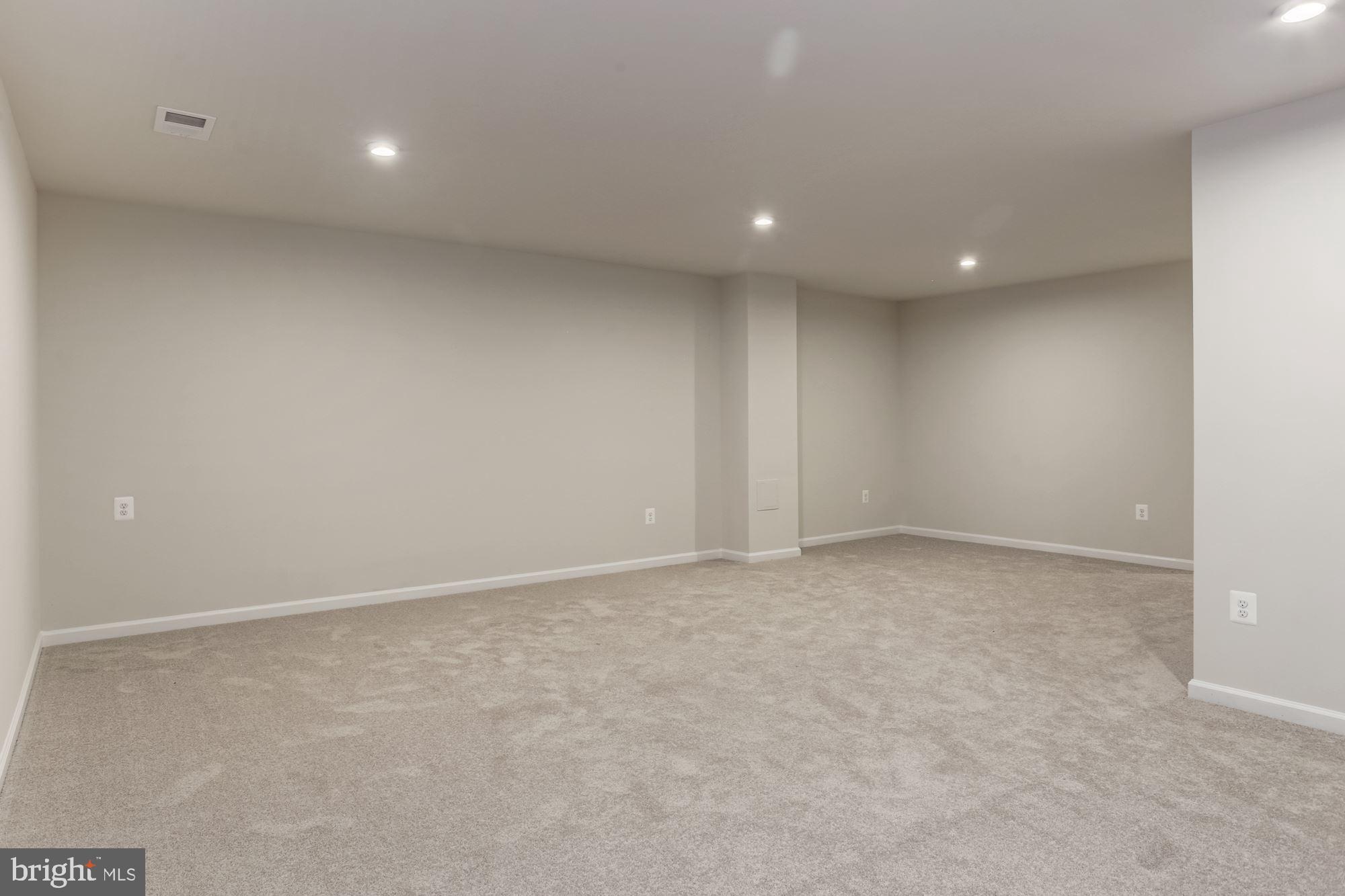 POTOMAC STATION - Residential