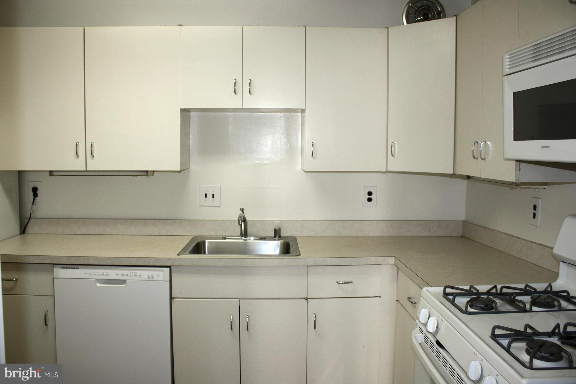 4620 NORTH PARK AVE - Residential