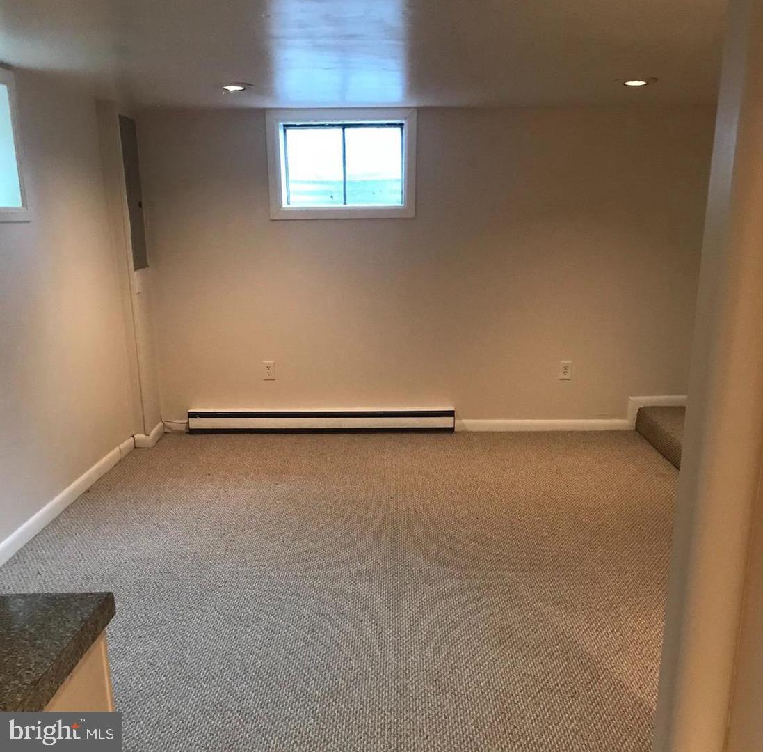 ROSEMONT - Residential Lease