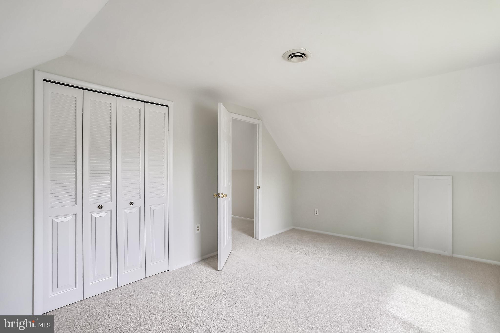 POINTER RIDGE - Residential