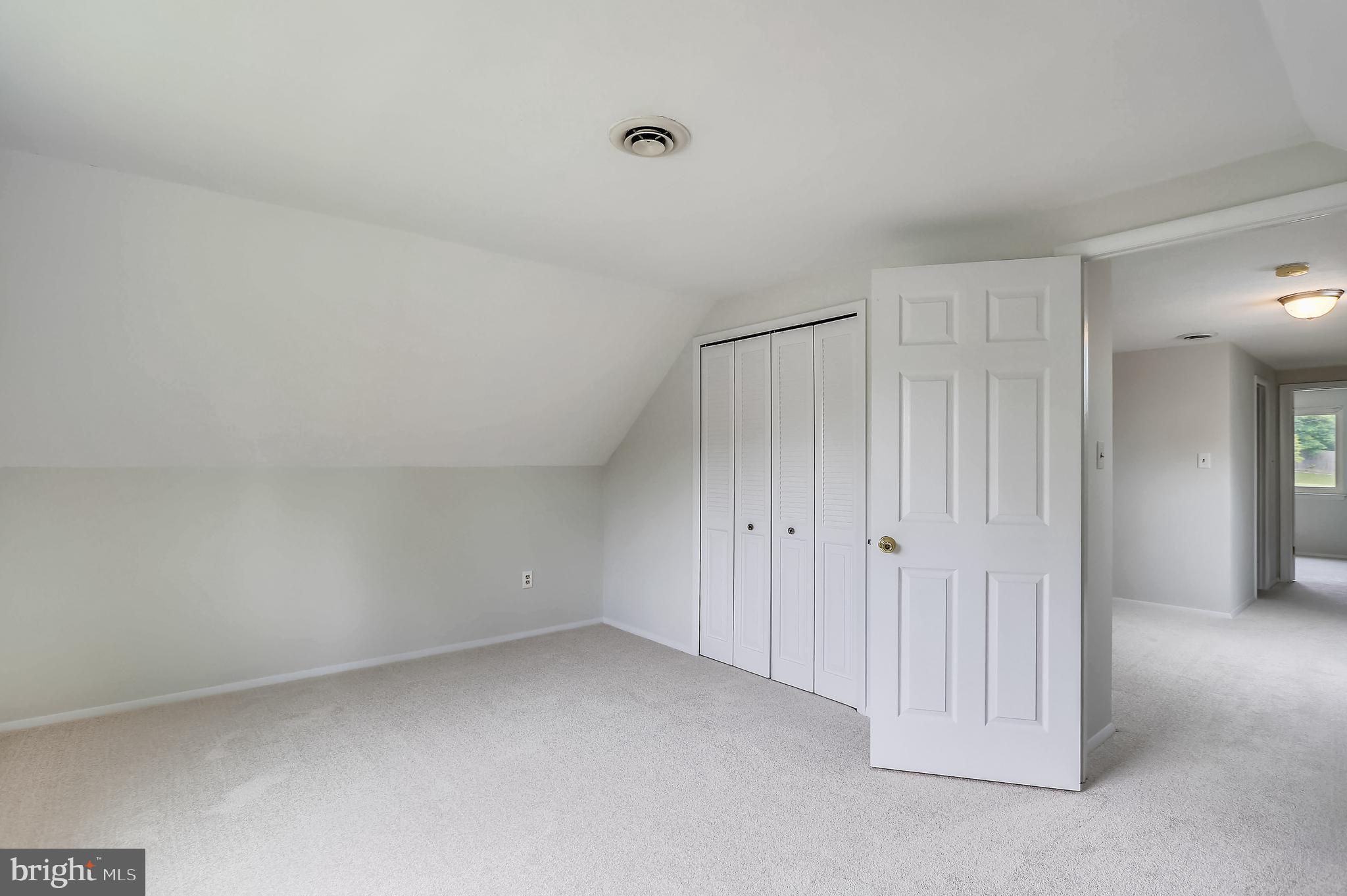 POINTER RIDGE - Residential