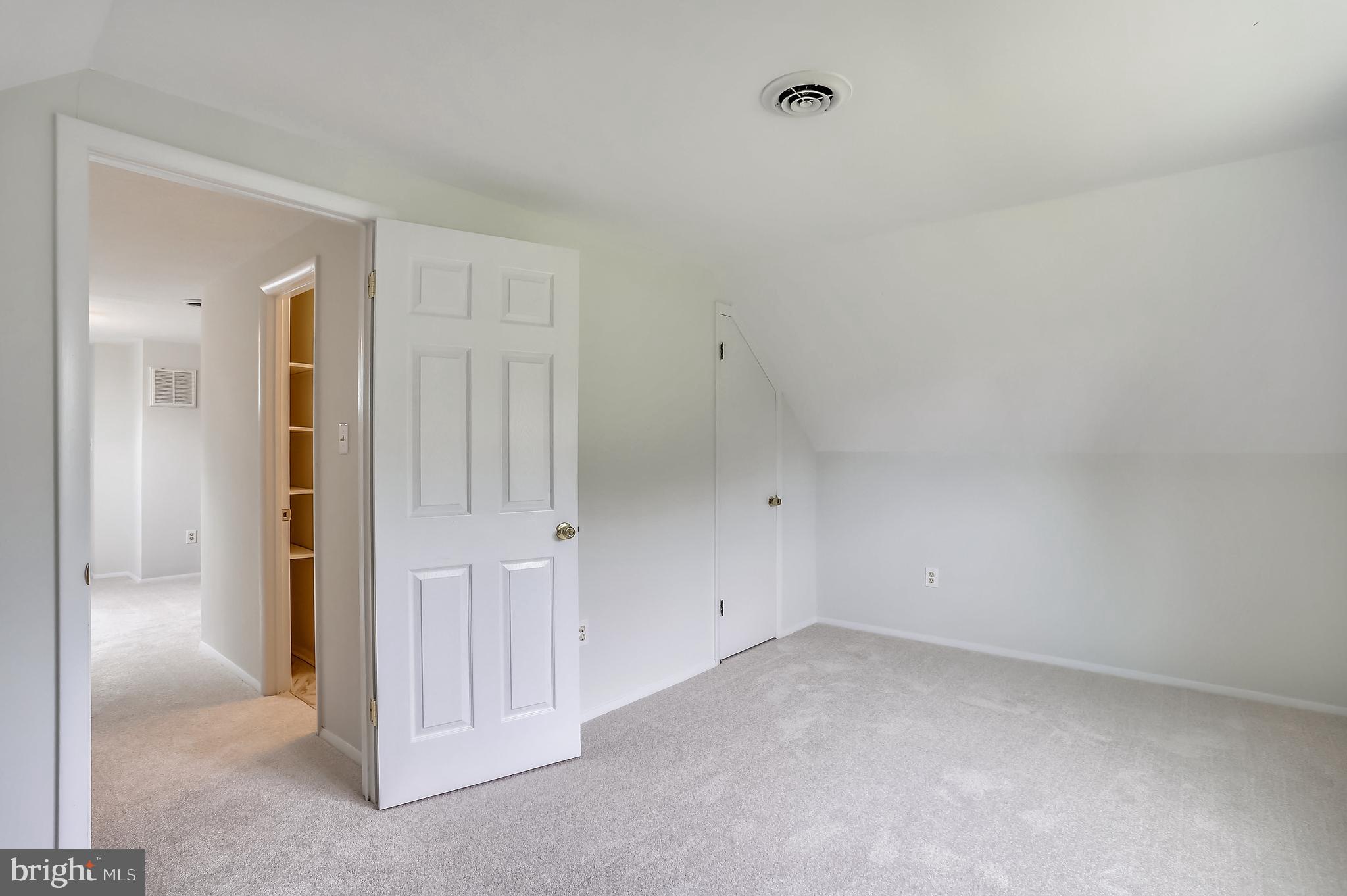 POINTER RIDGE - Residential