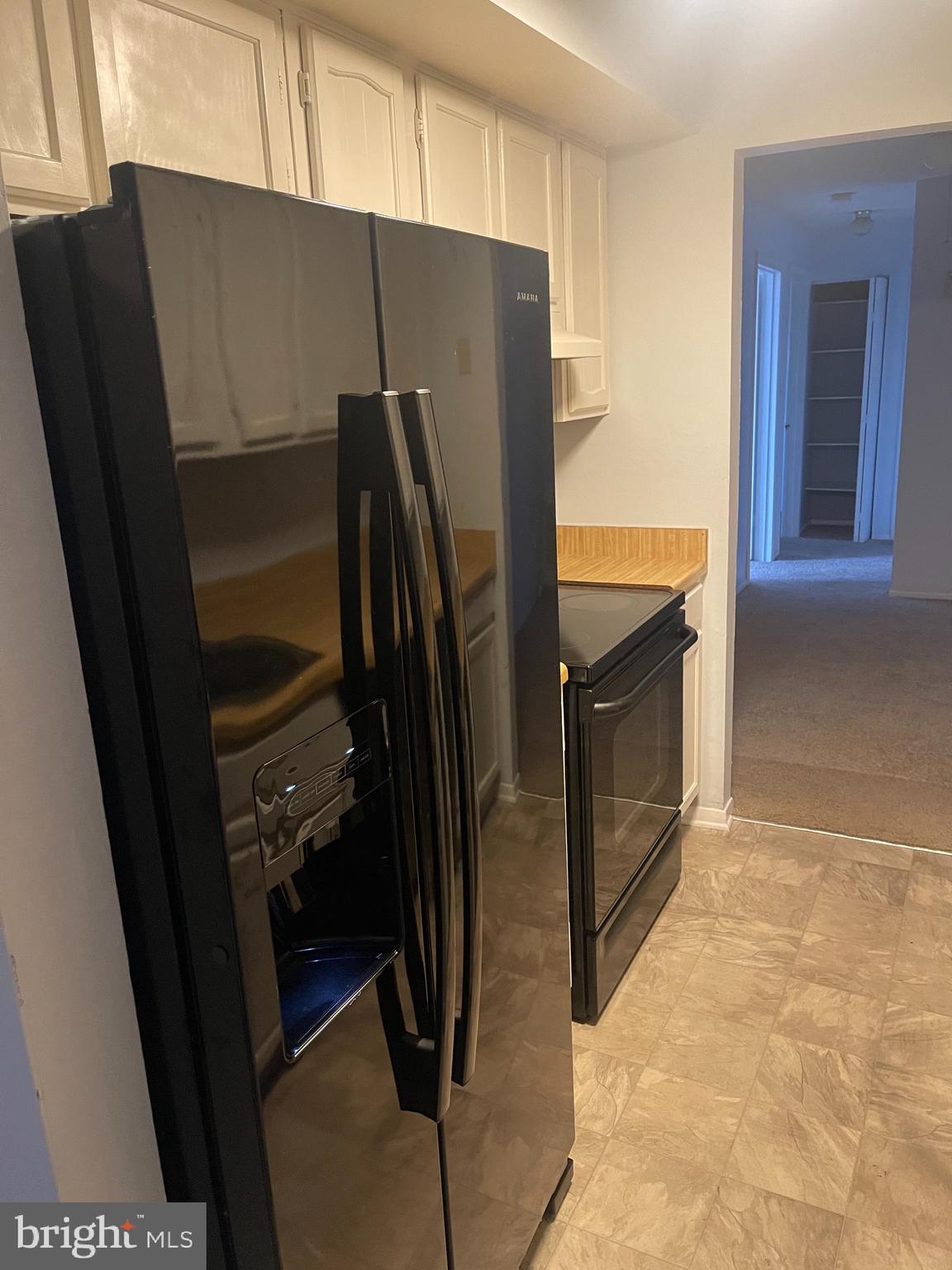 MEADOWVALE MANOR - Residential