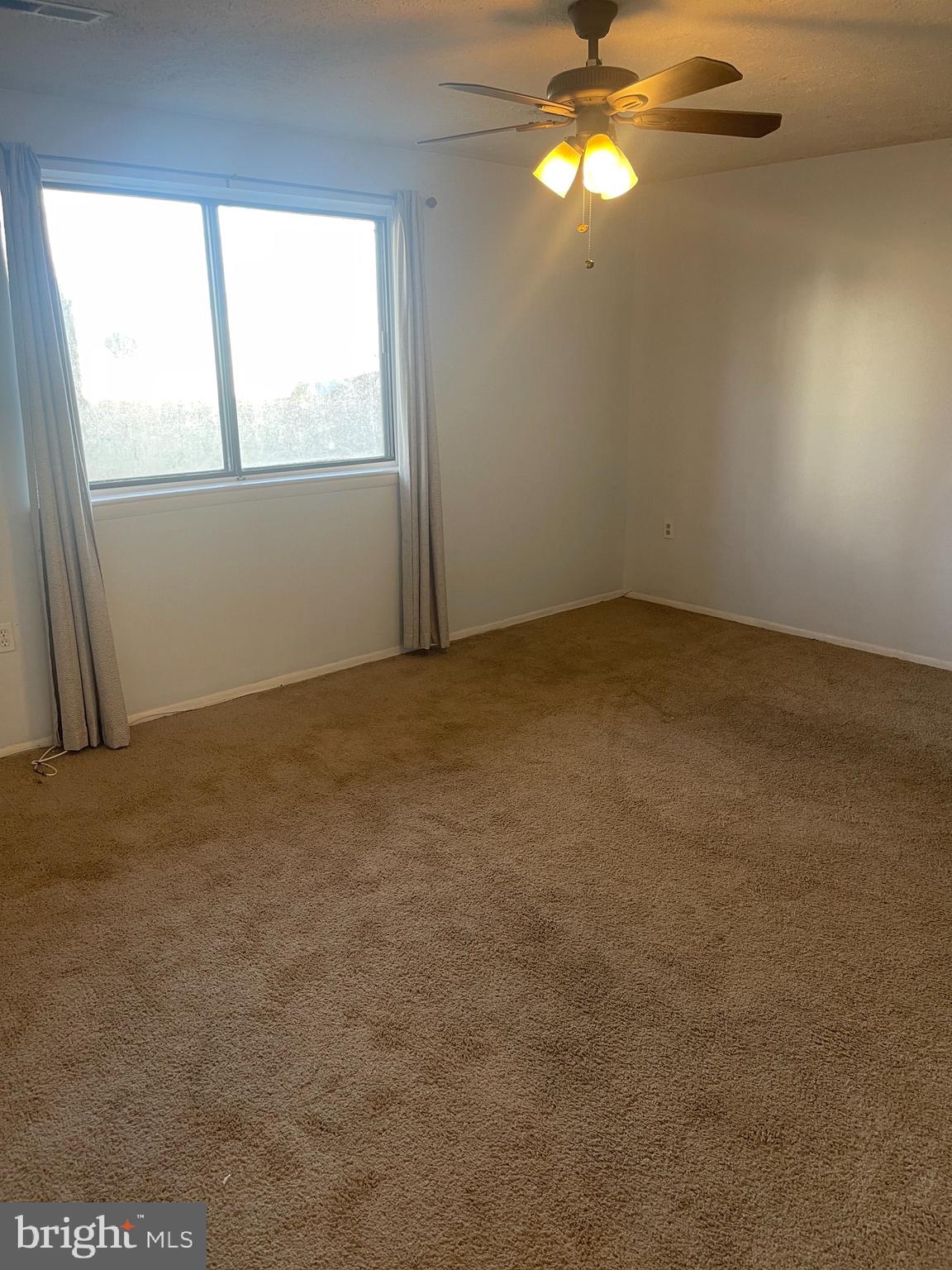 MEADOWVALE MANOR - Residential