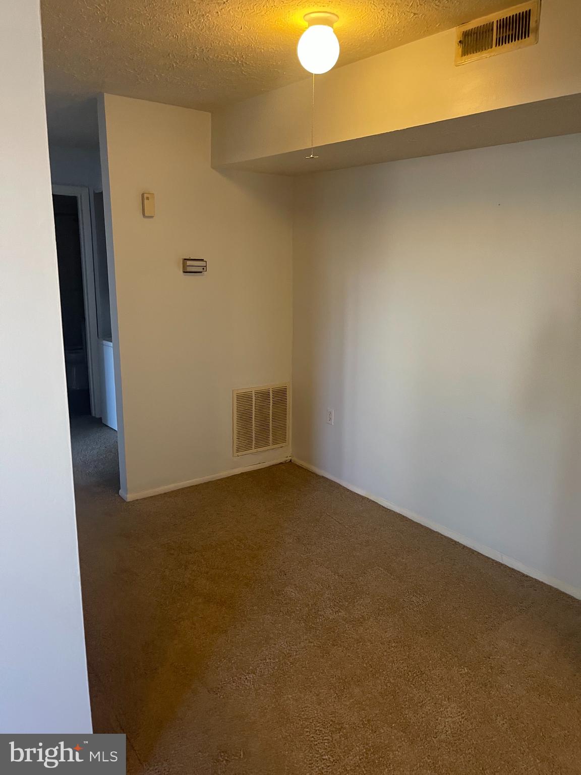 MEADOWVALE MANOR - Residential