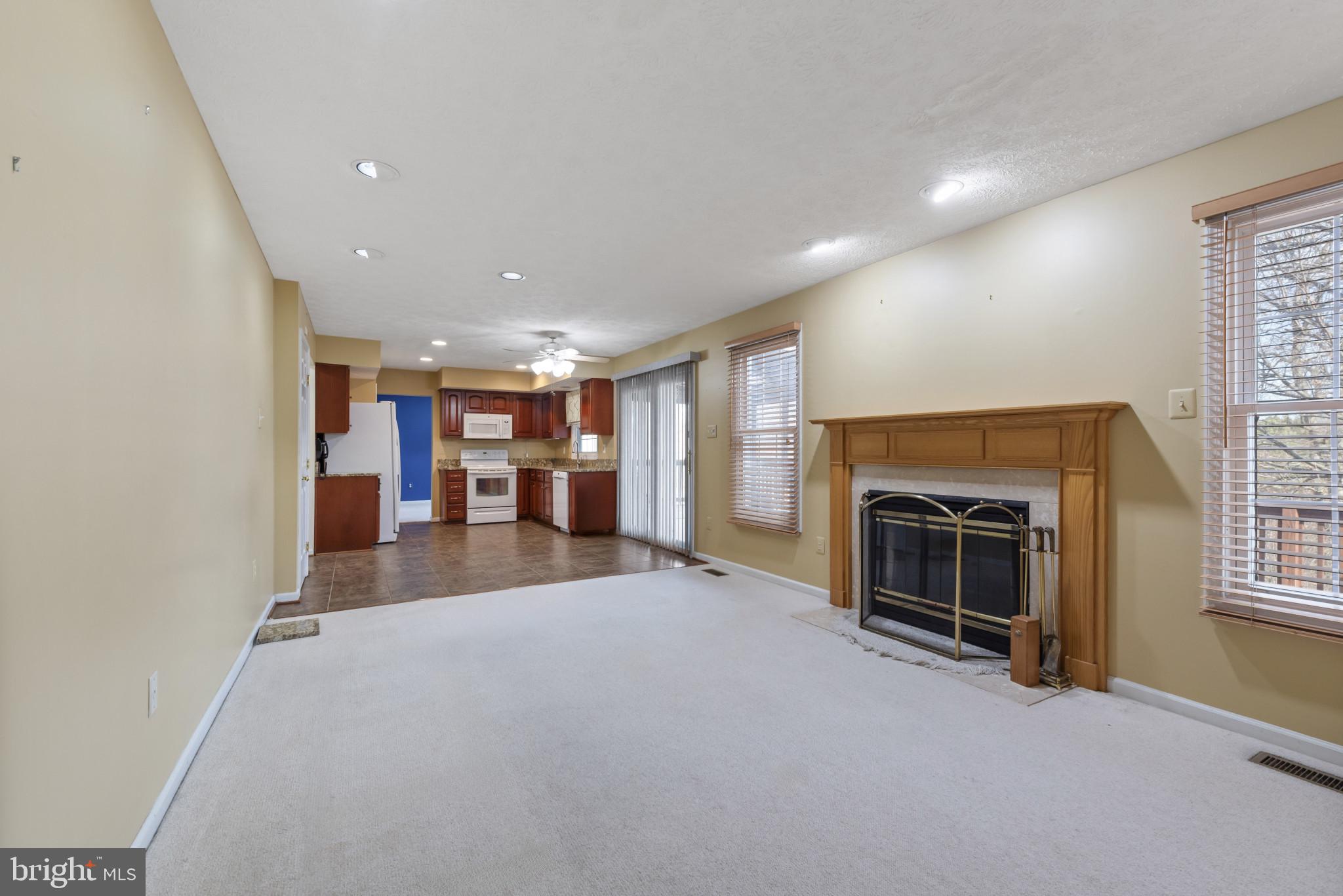 WORTHINGTON GLEN - Residential