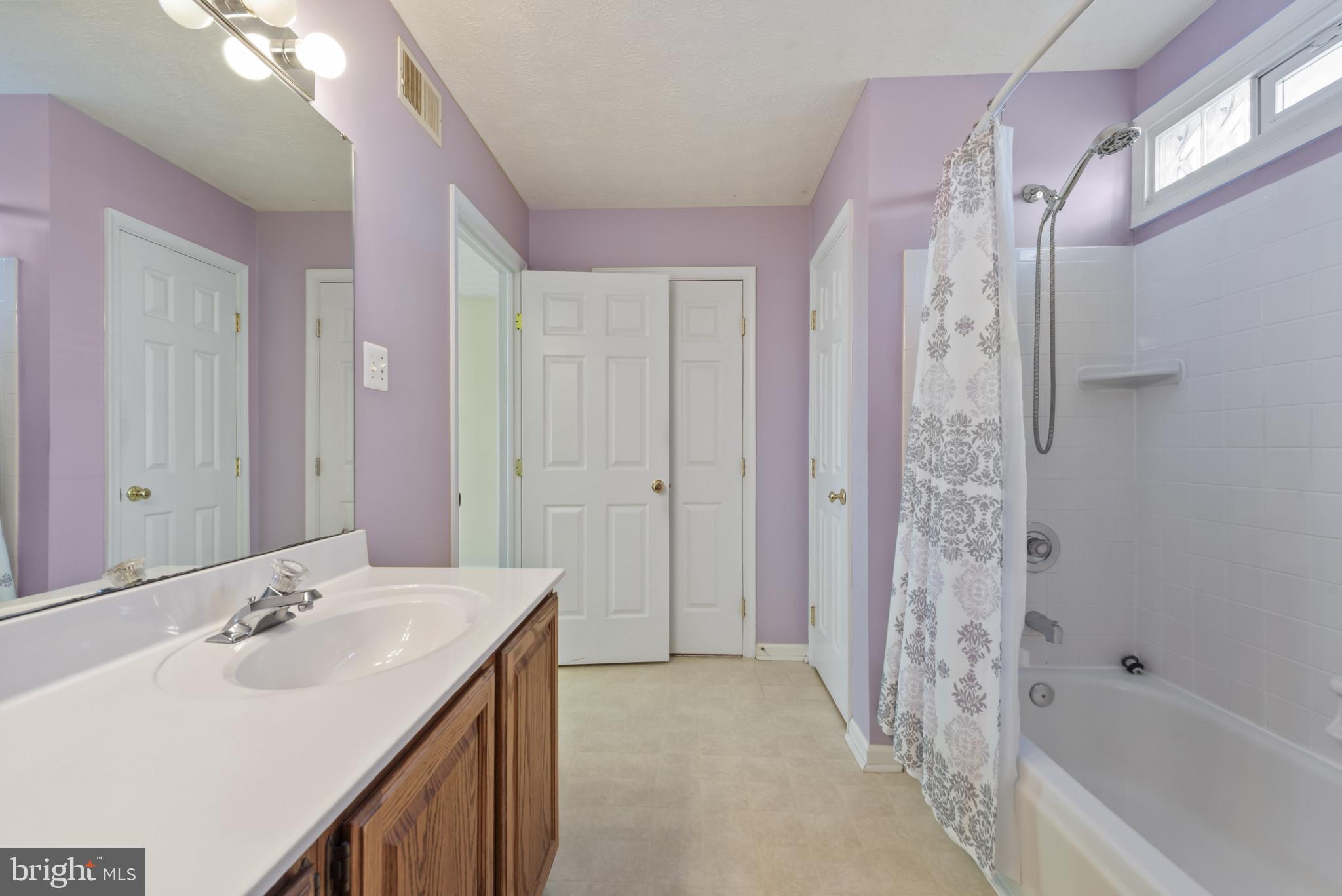 WORTHINGTON GLEN - Residential