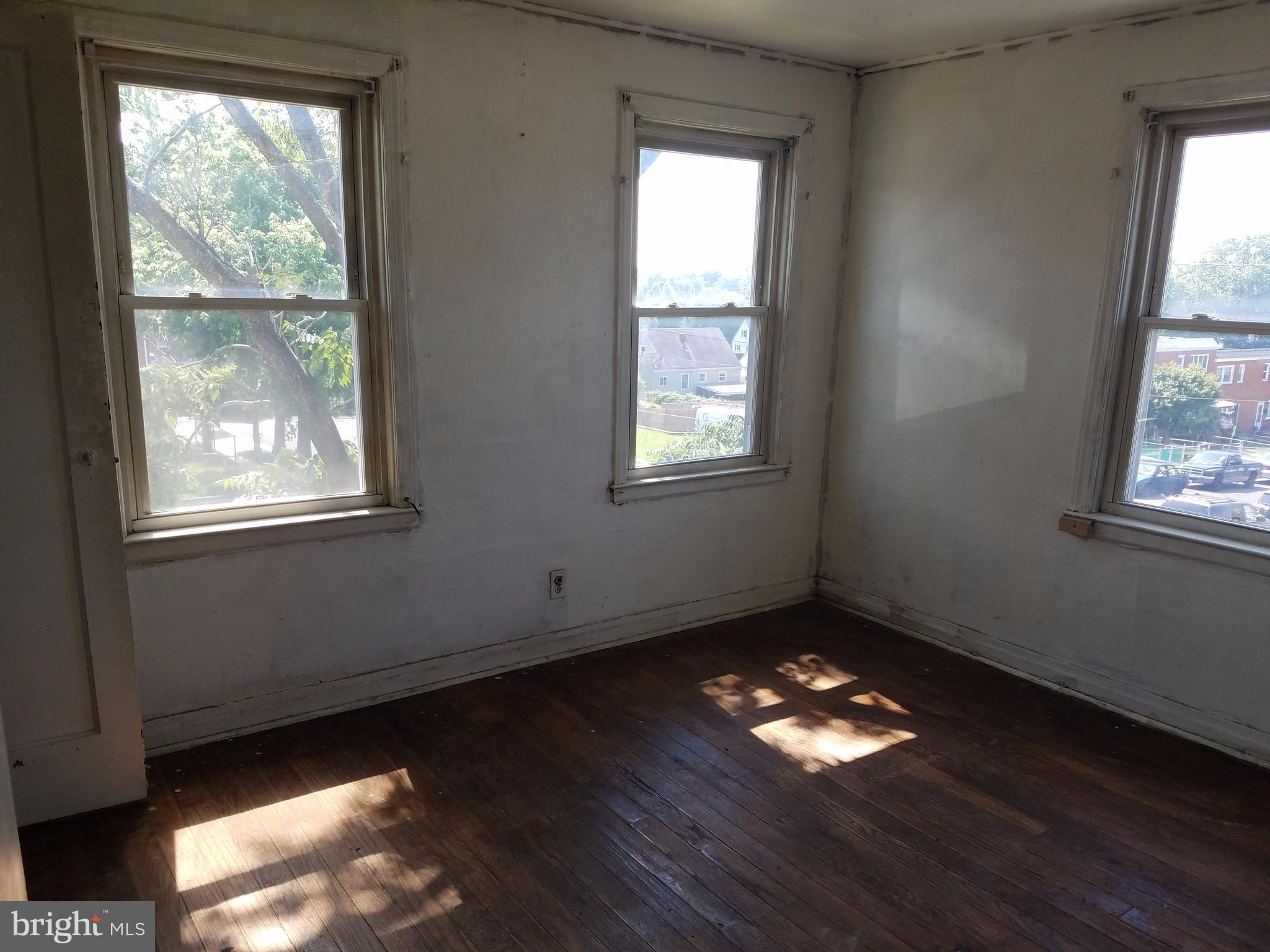 ARUNDEL VILLAGE - Residential