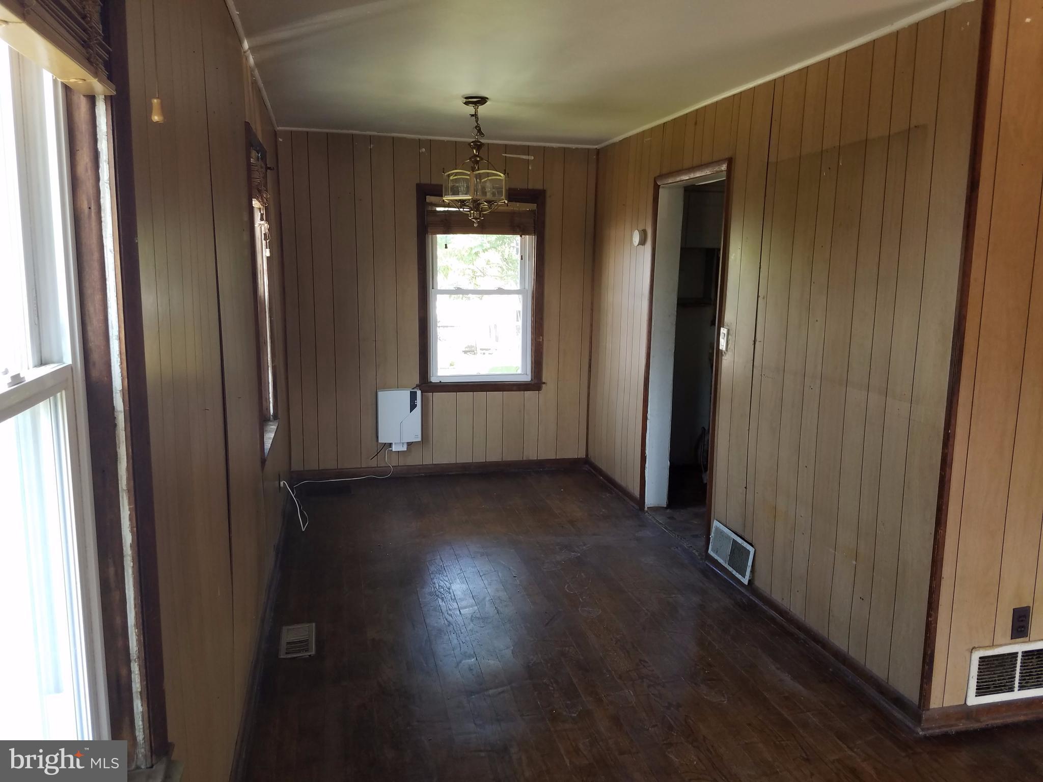 ARUNDEL VILLAGE - Residential