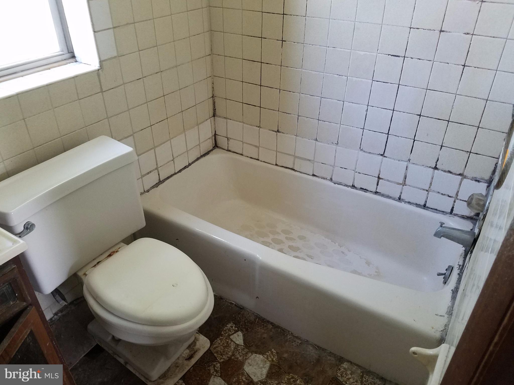 ARUNDEL VILLAGE - Residential