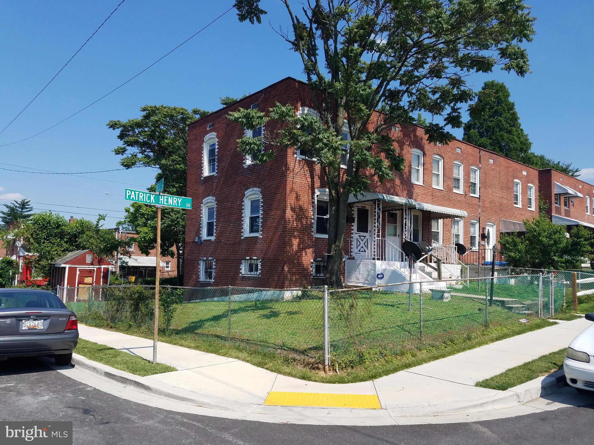 ARUNDEL VILLAGE - Residential