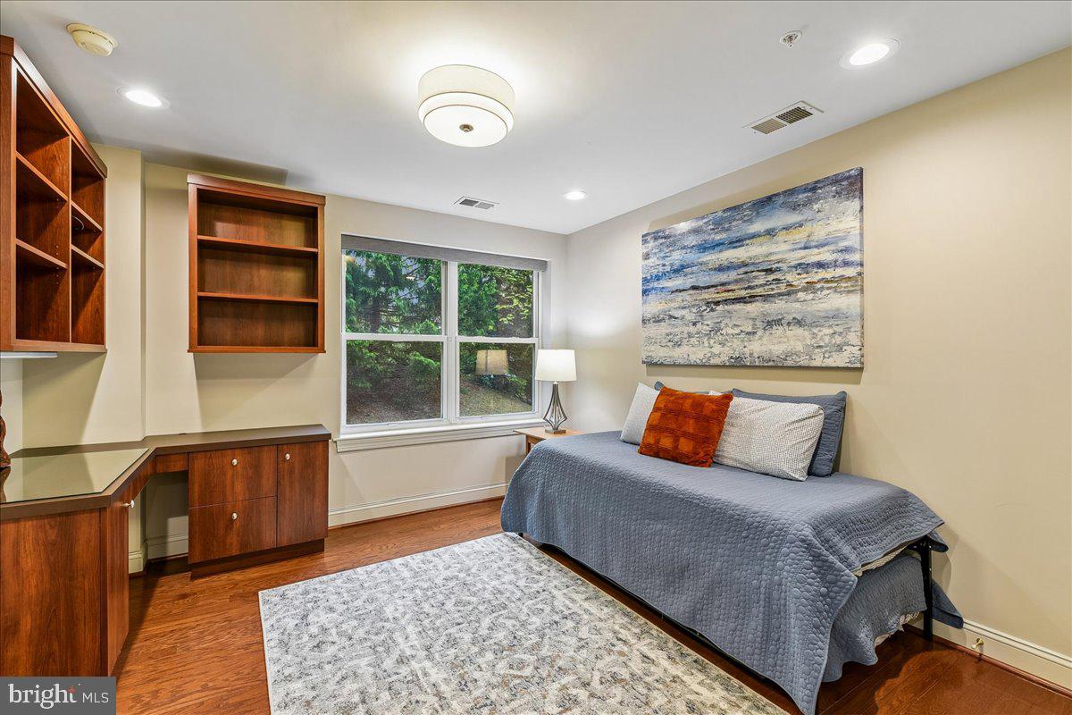 STEVENSON COMMONS - Residential
