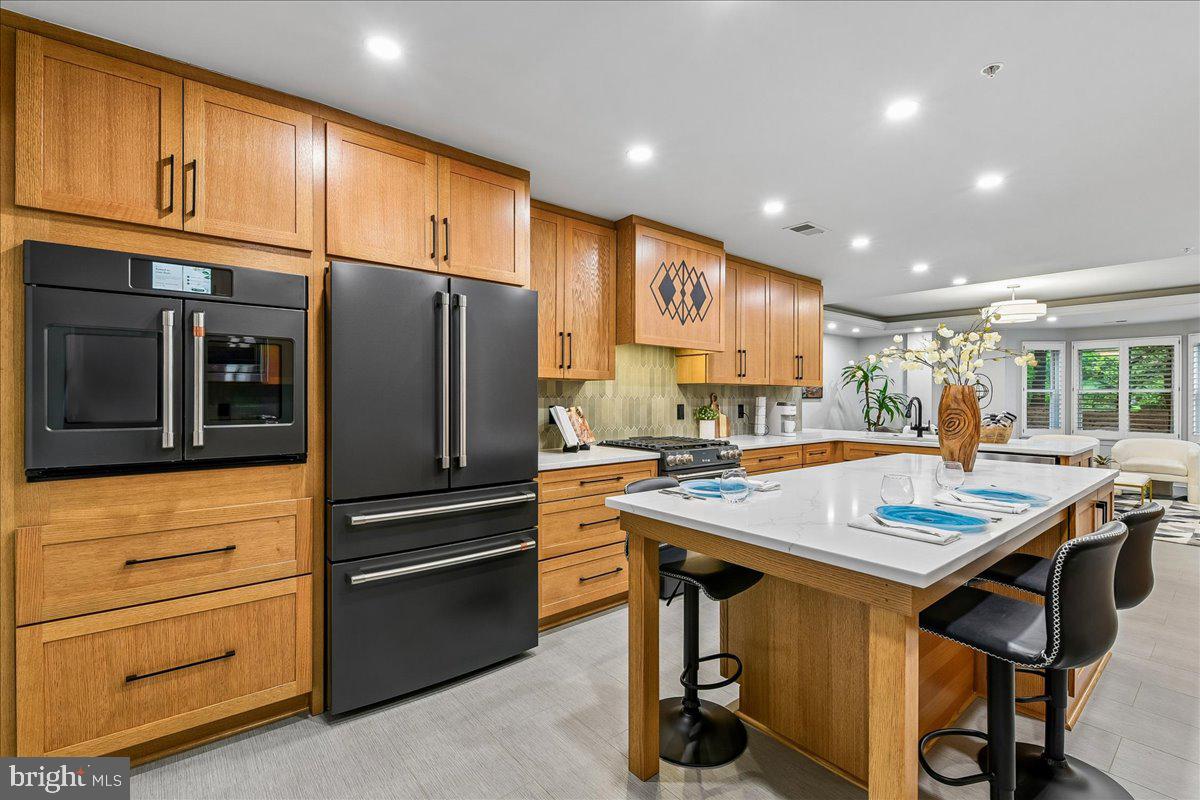STEVENSON COMMONS - Residential