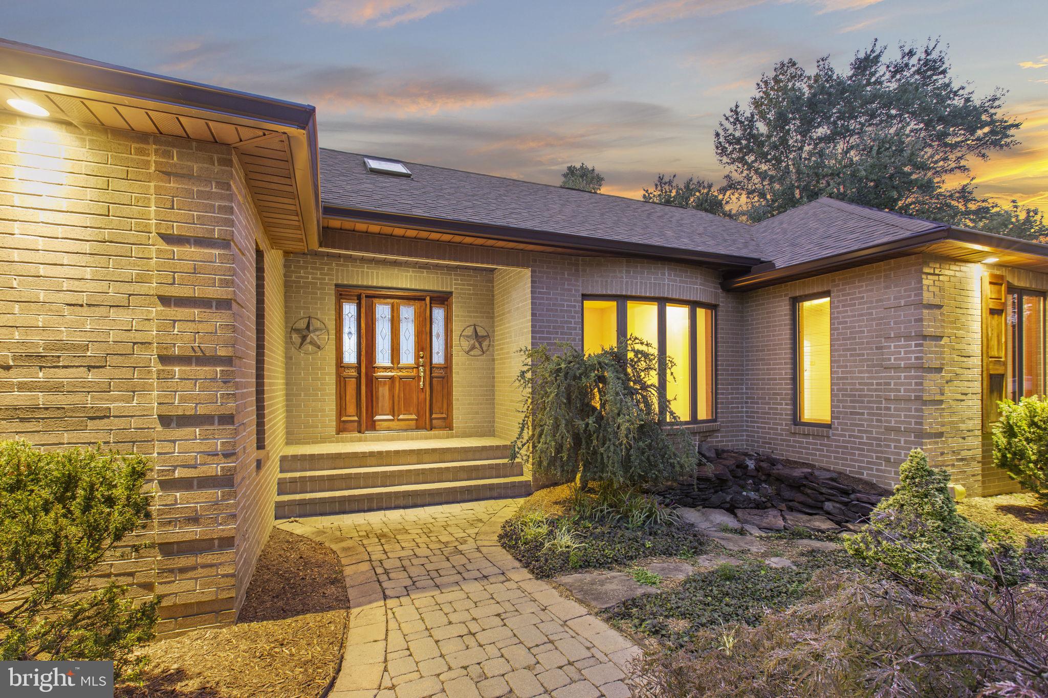 212 MORGANS RIDGE COURT