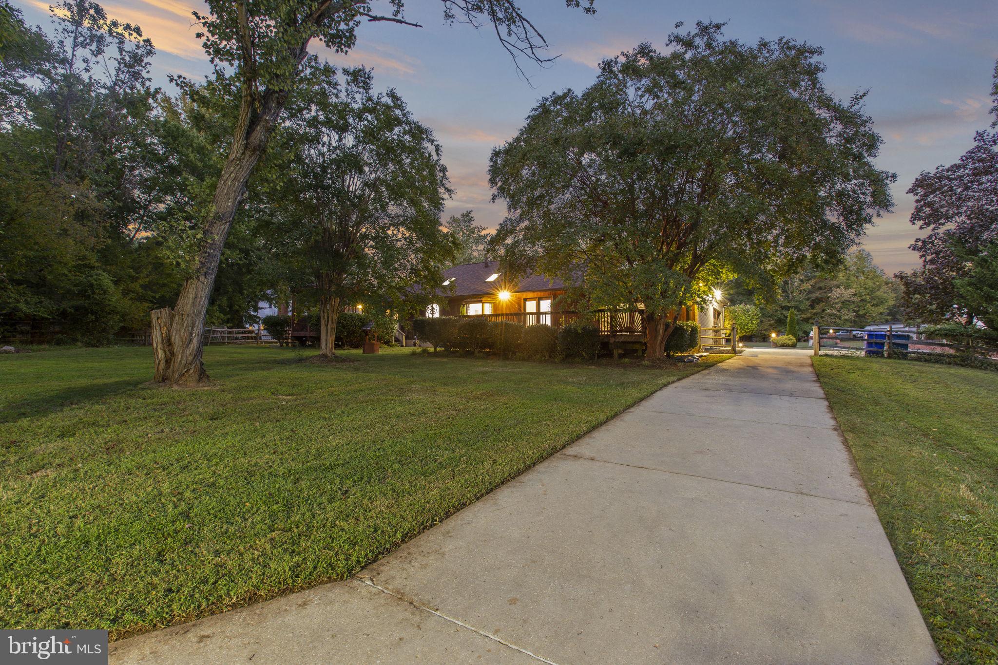 212 MORGANS RIDGE COURT