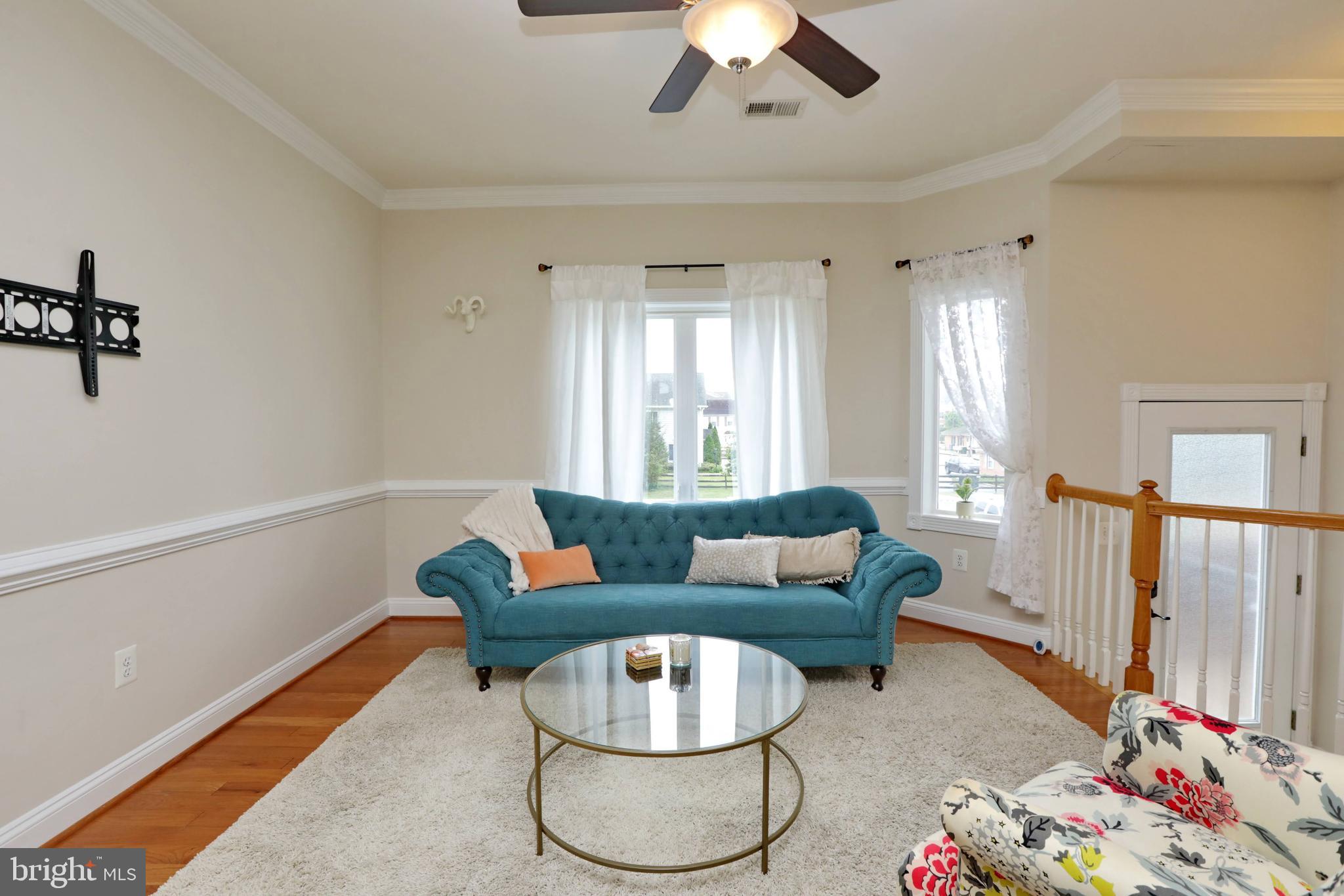 CENTENNIAL COMMONS - Residential Lease