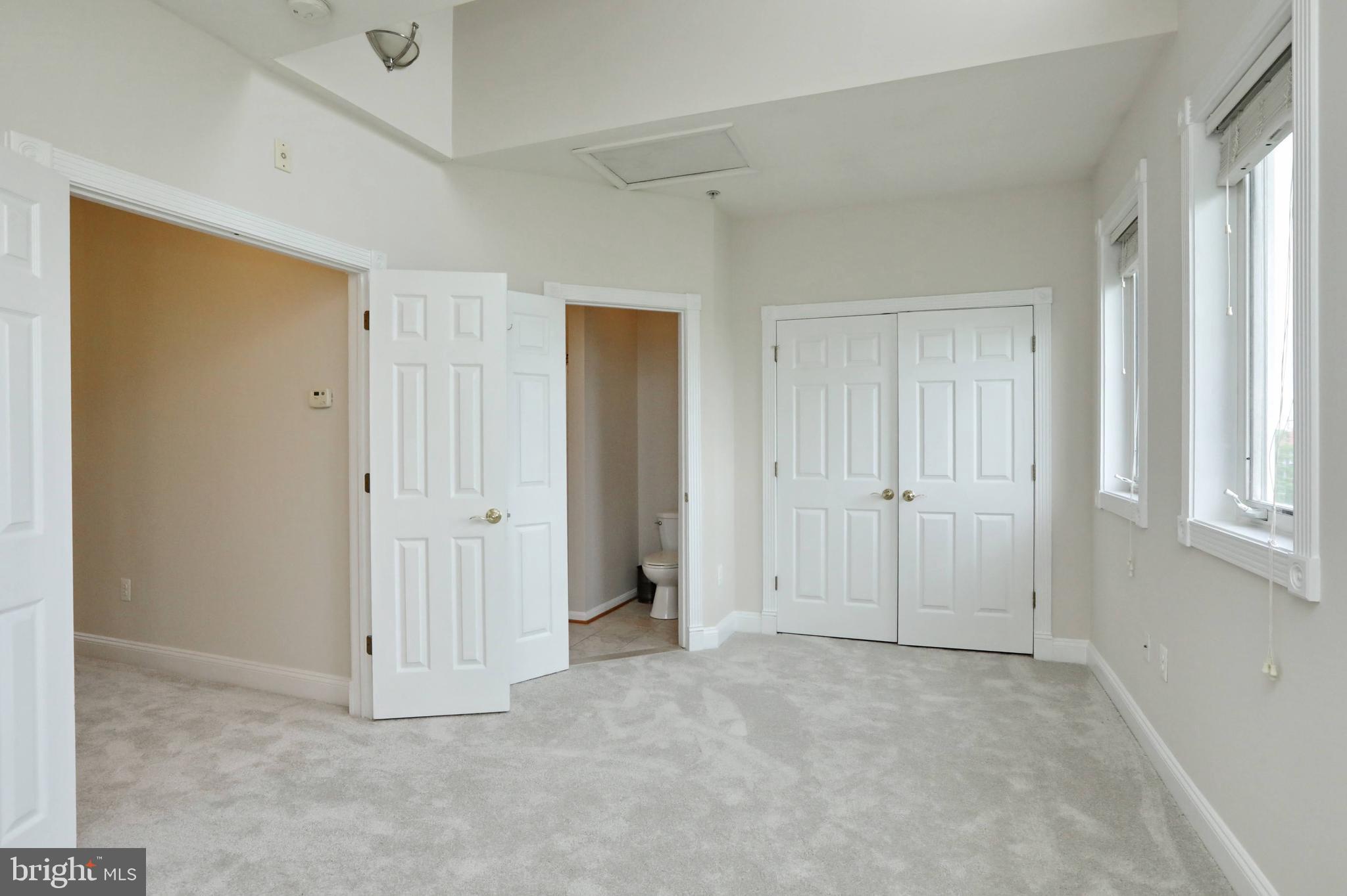 CENTENNIAL COMMONS - Residential Lease