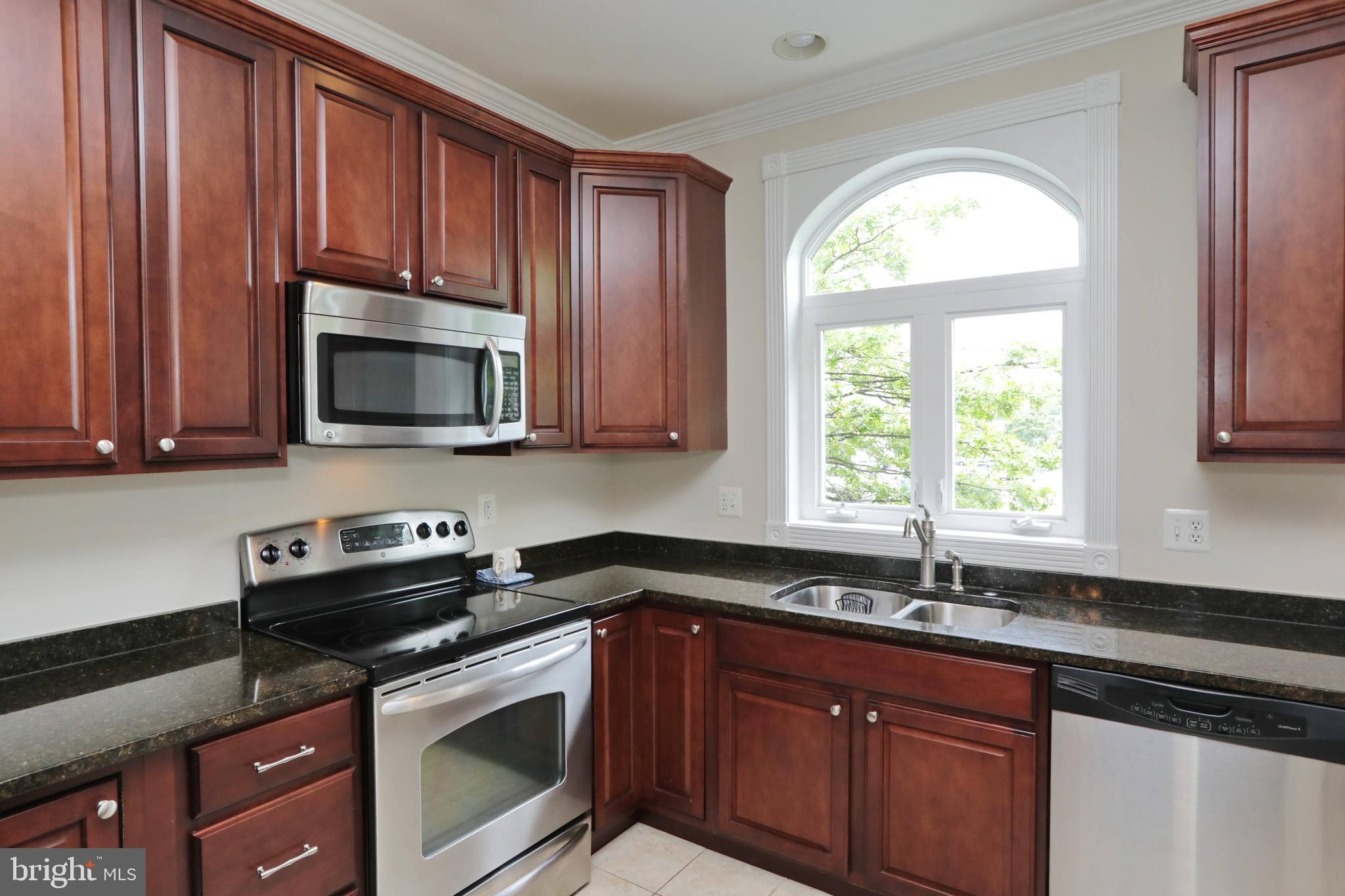 CENTENNIAL COMMONS - Residential Lease