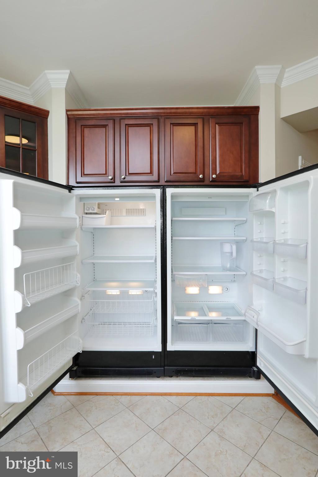 CENTENNIAL COMMONS - Residential Lease