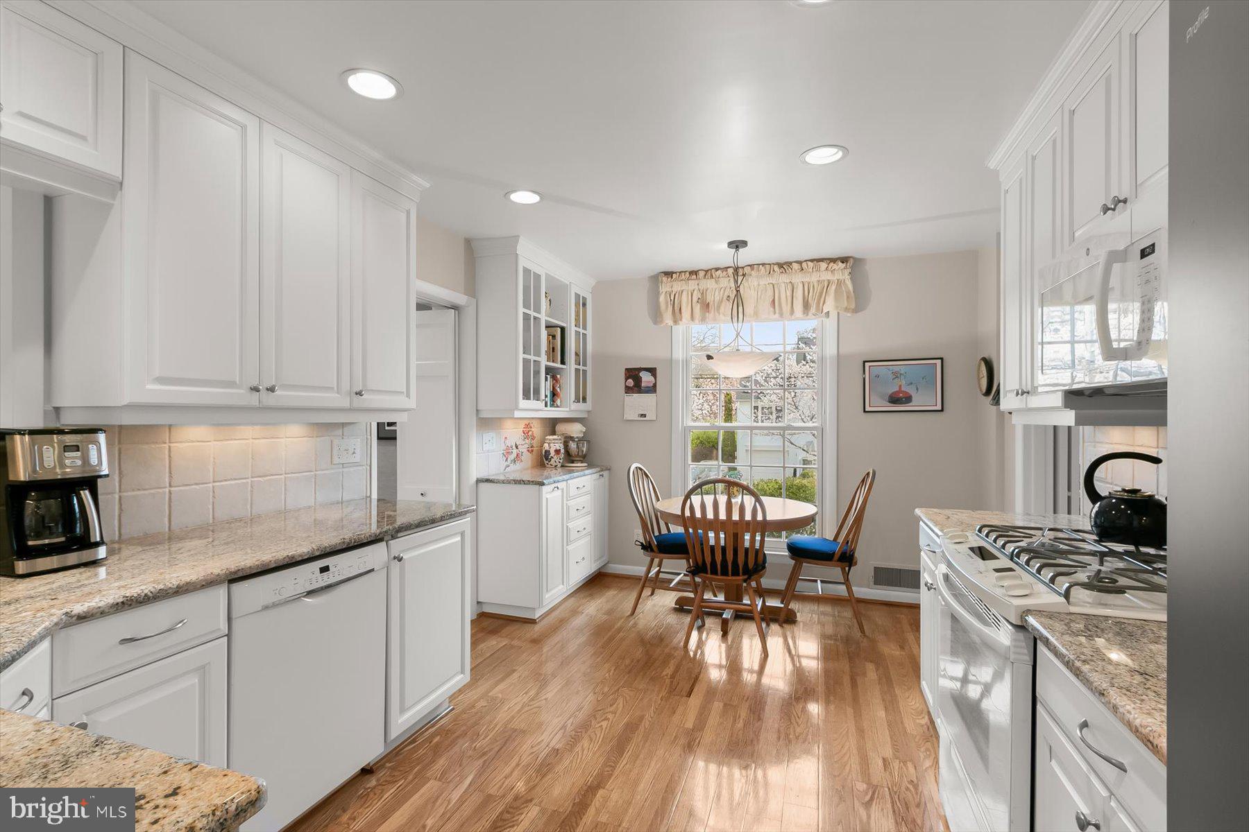 BROOKDALE - Residential