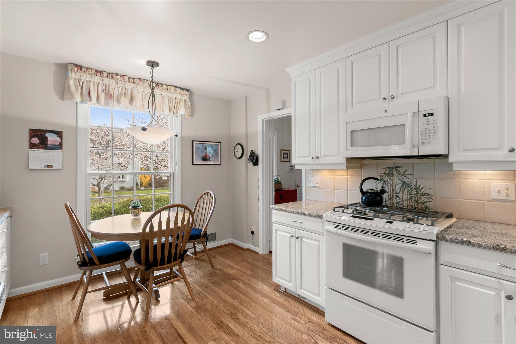 BROOKDALE - Residential