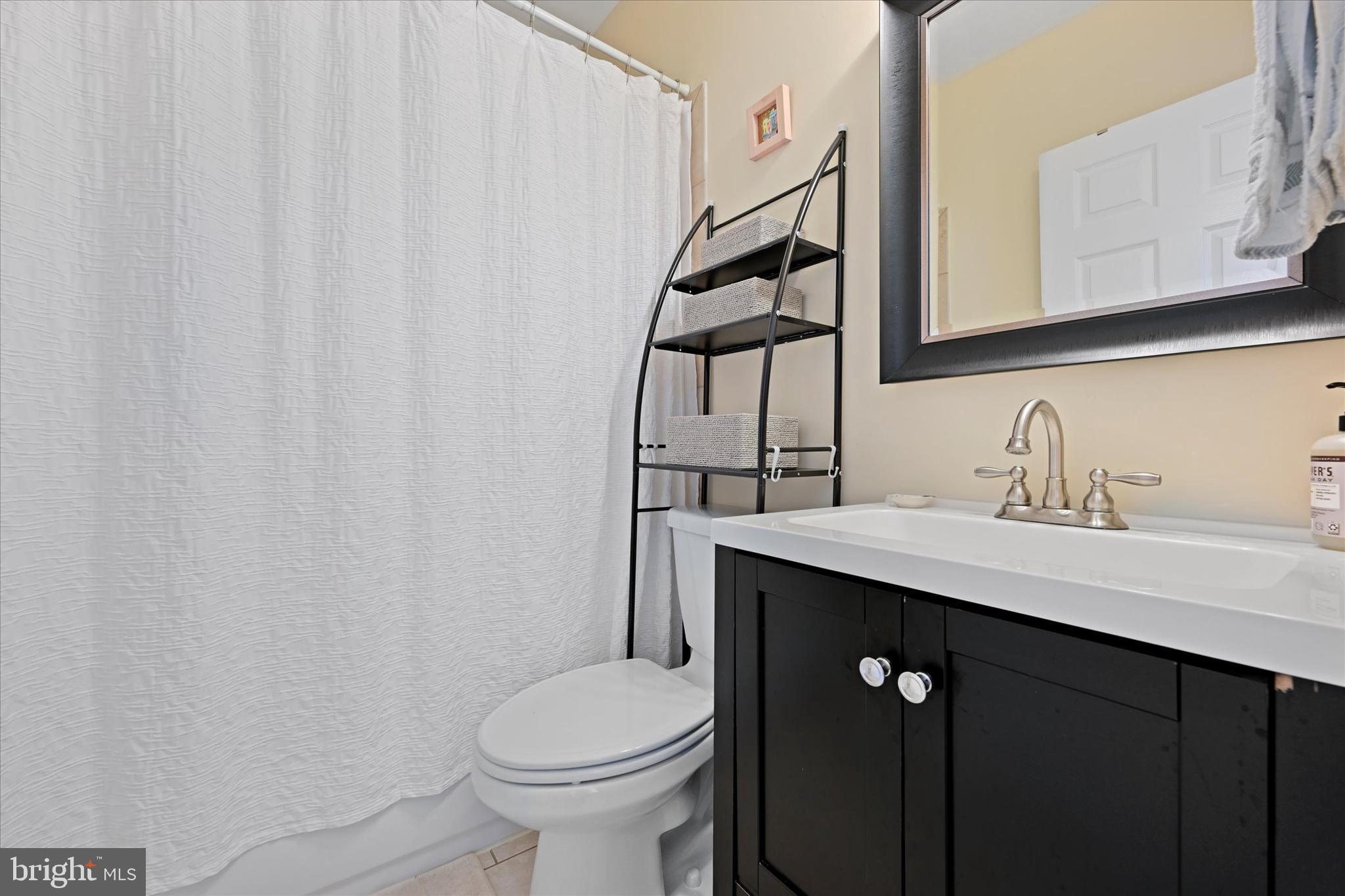 LAURAVILLE HISTORIC DISTRICT - Residential