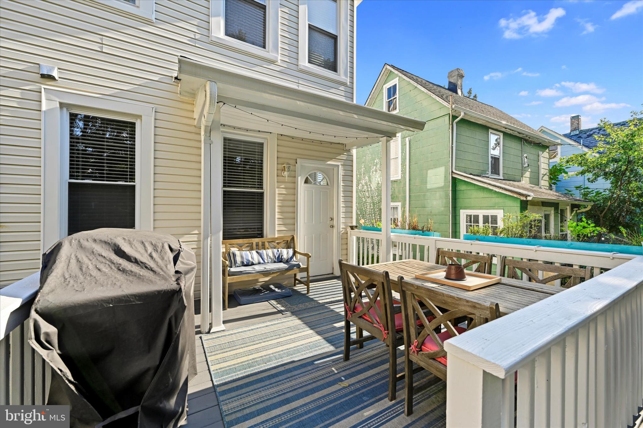 LAURAVILLE HISTORIC DISTRICT - Residential