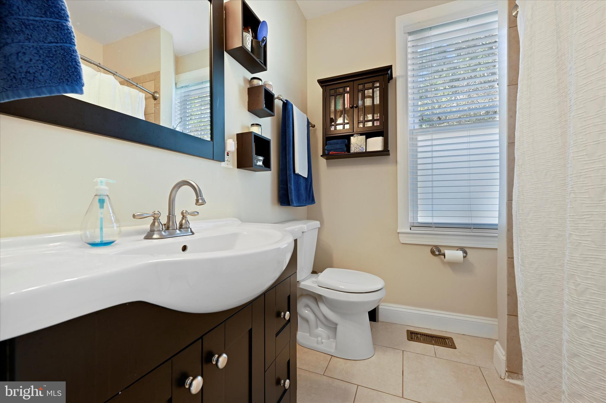 LAURAVILLE HISTORIC DISTRICT - Residential