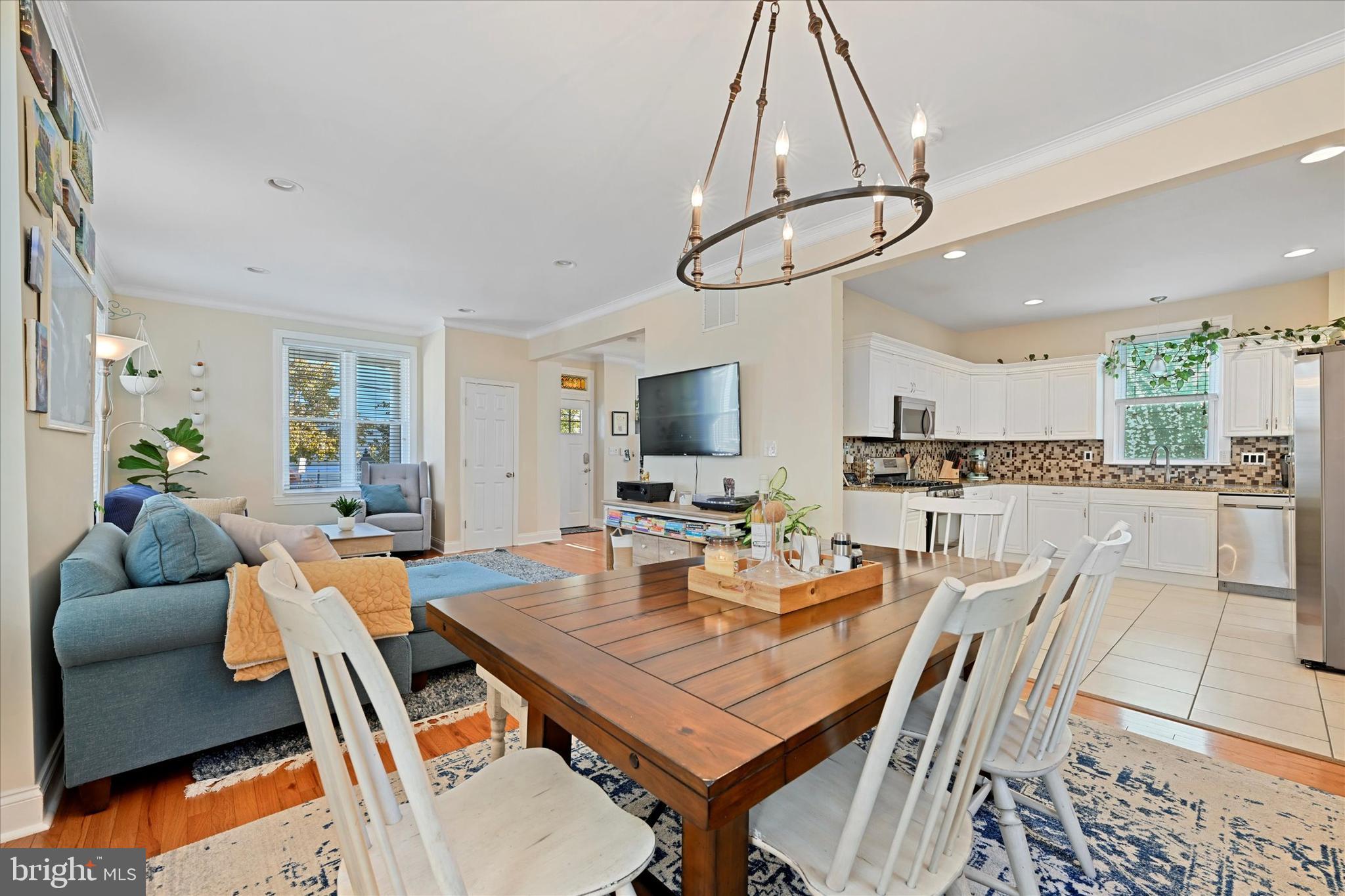 LAURAVILLE HISTORIC DISTRICT - Residential