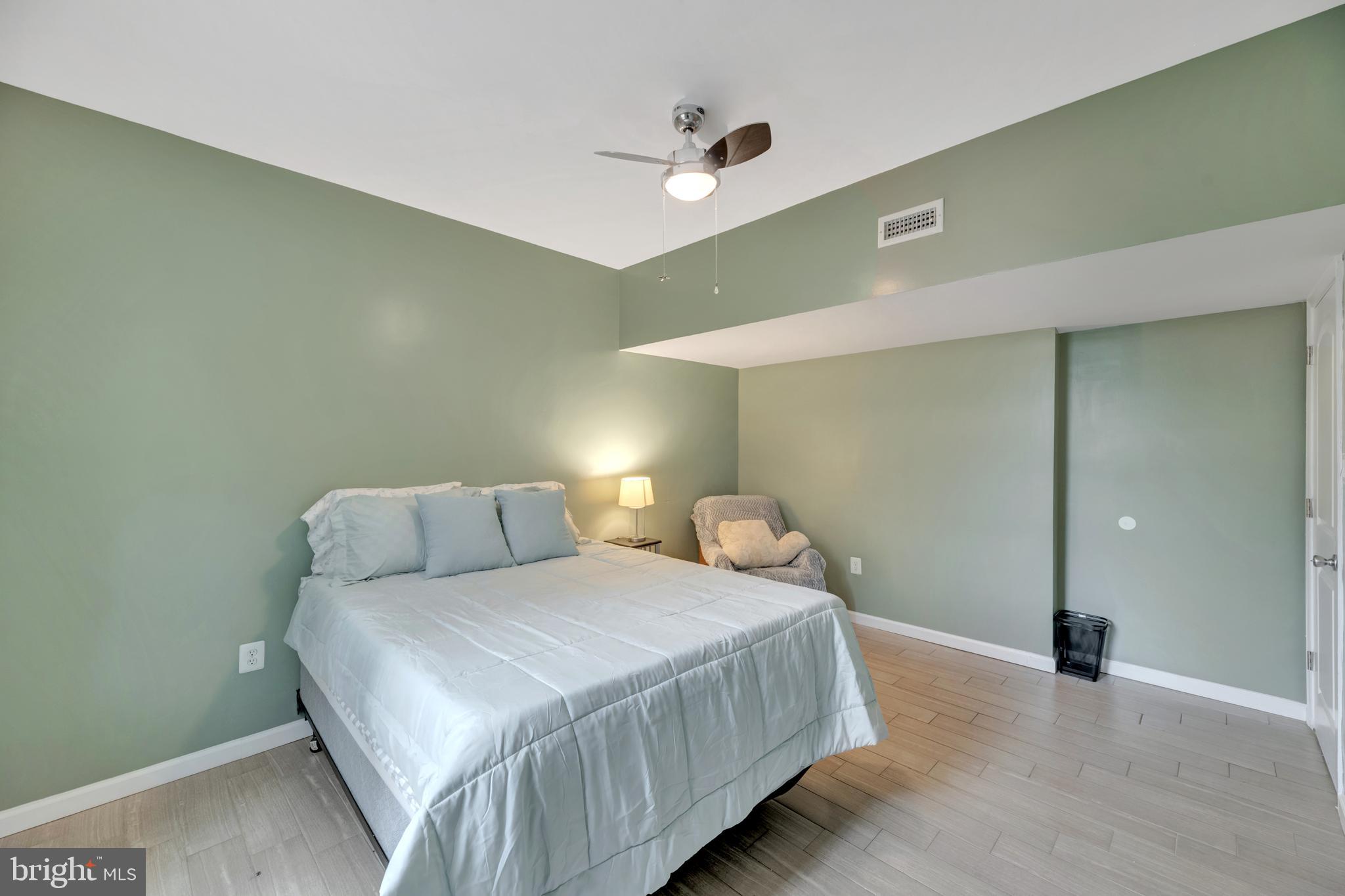 WOODMORE TOWNE CENTRE - Residential