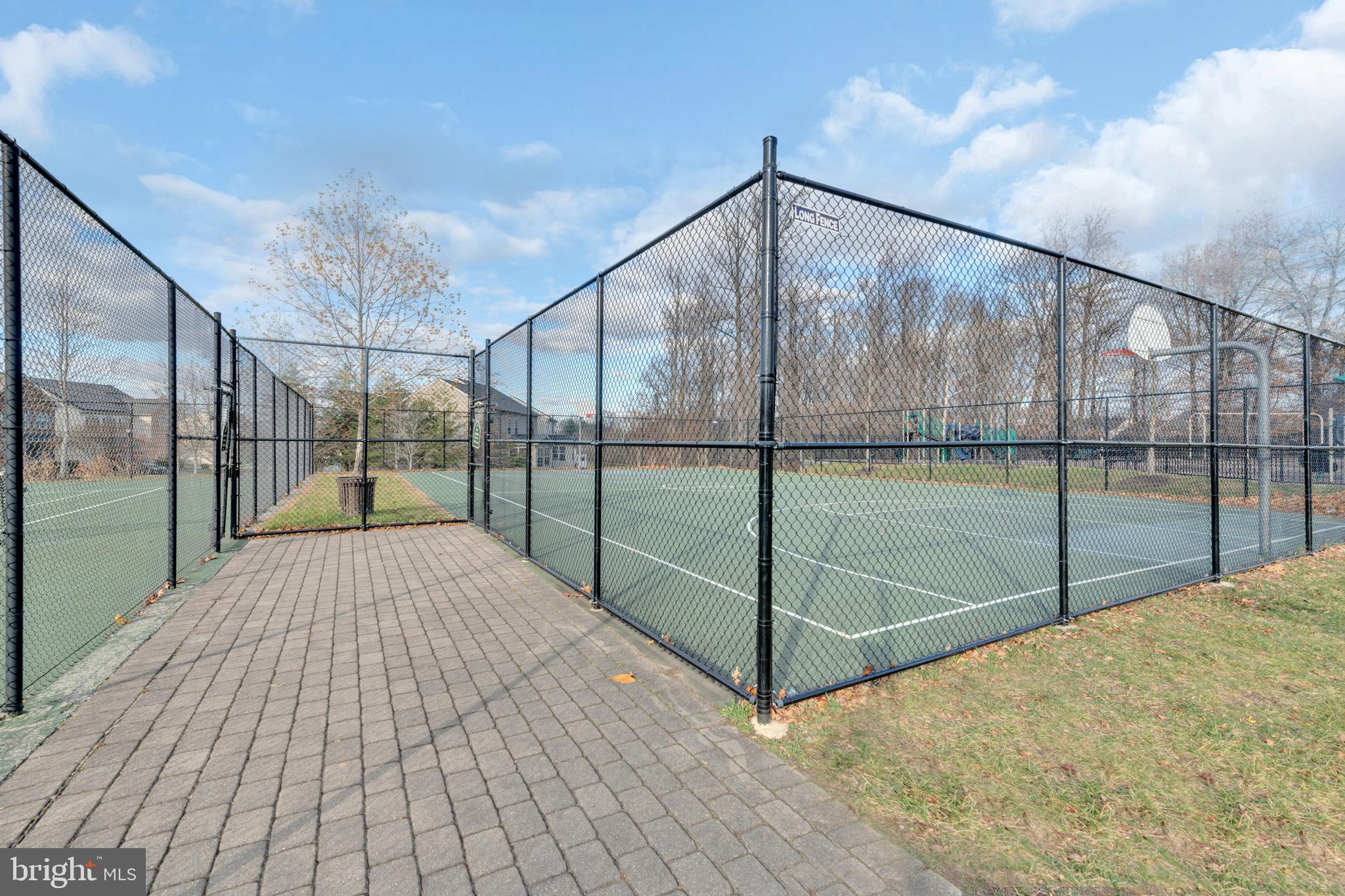 WOODMORE TOWNE CENTRE - Residential