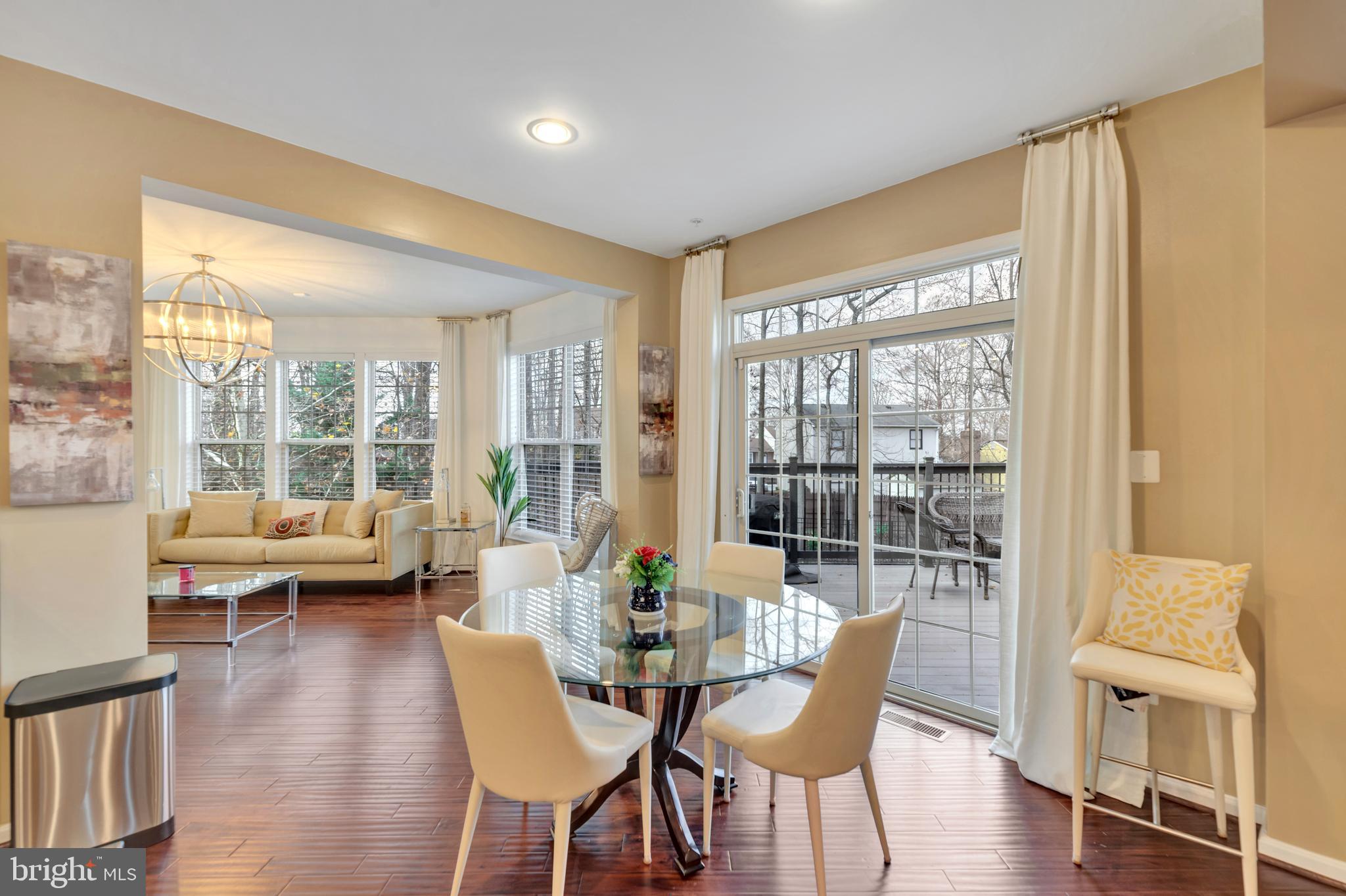 WOODMORE TOWNE CENTRE - Residential