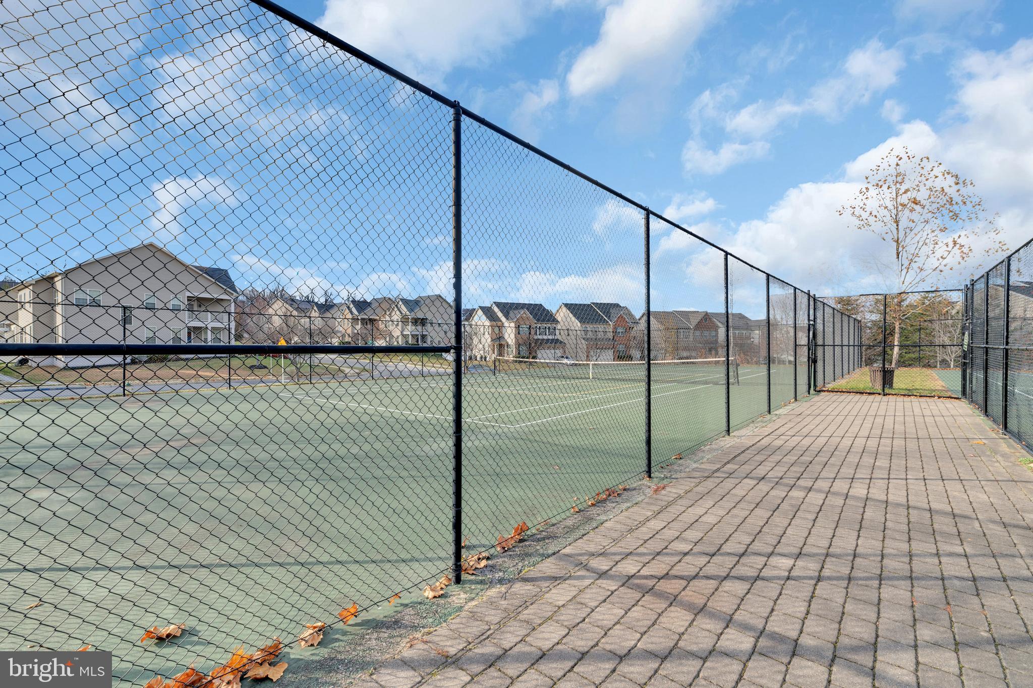 WOODMORE TOWNE CENTRE - Residential