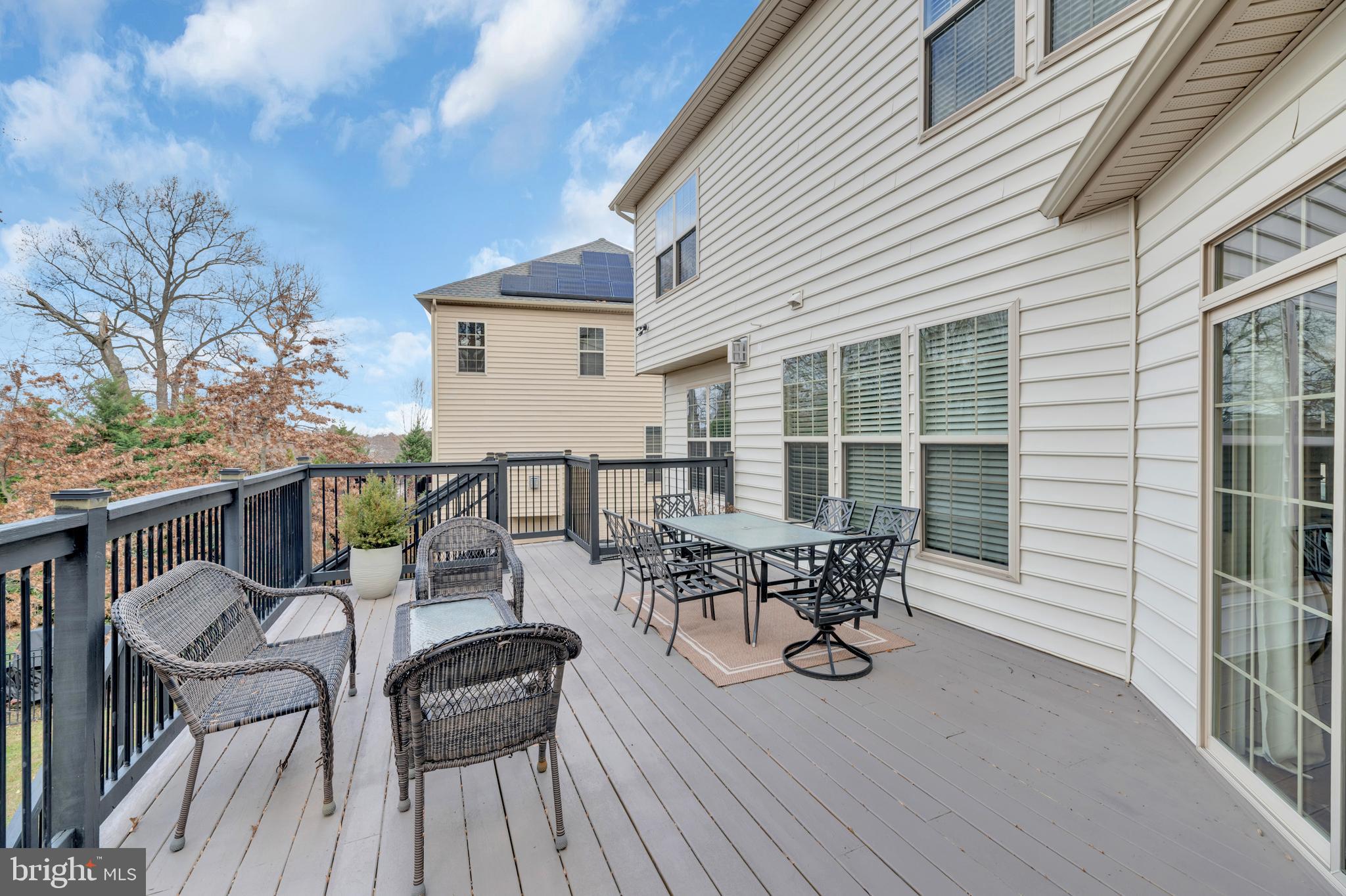 WOODMORE TOWNE CENTRE - Residential